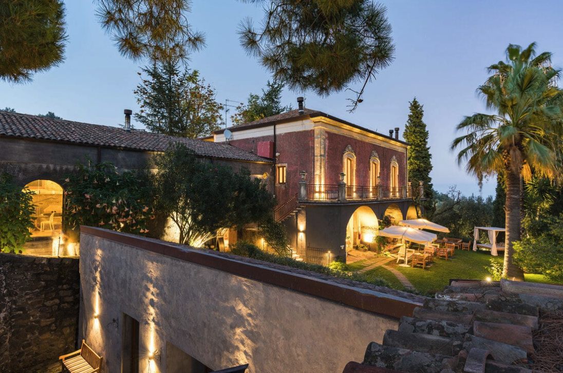 Italy: Monaci delle Terre Nere, Mount Etna, Sicily