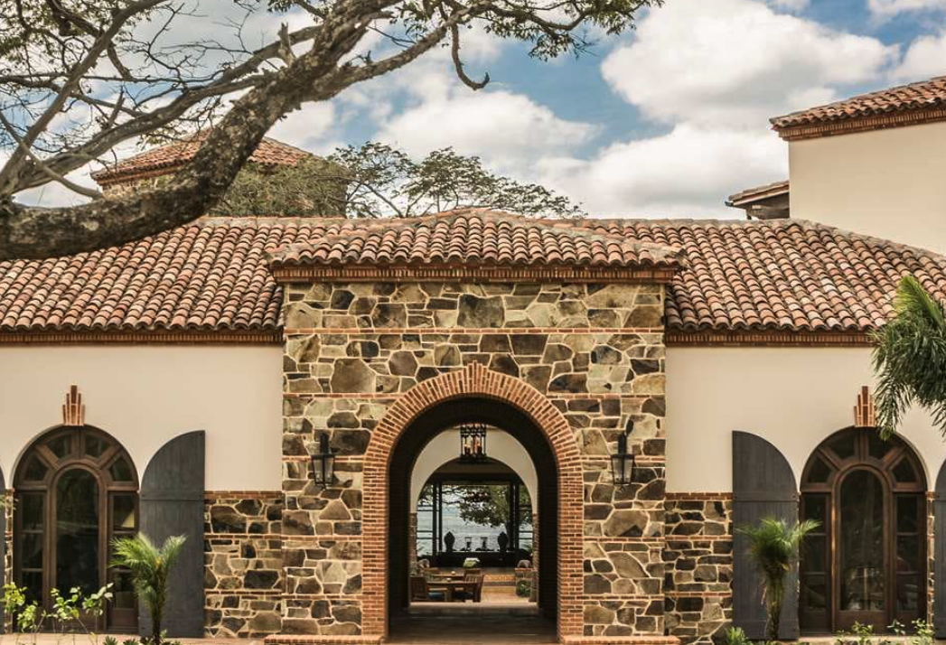 Nicaragua: Rancho Santana, Tola