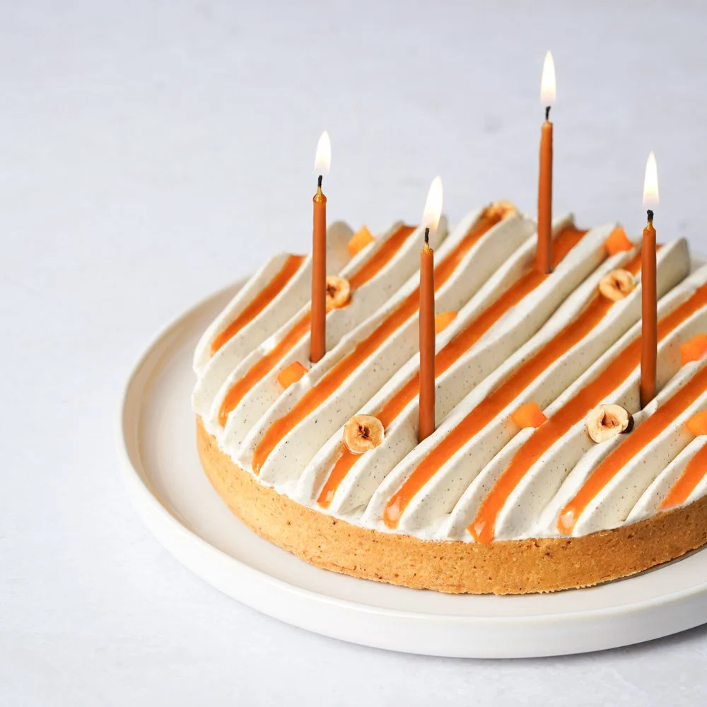 Tarte anniversaire raisonnée abricot noisette vanille 1x1.jpg