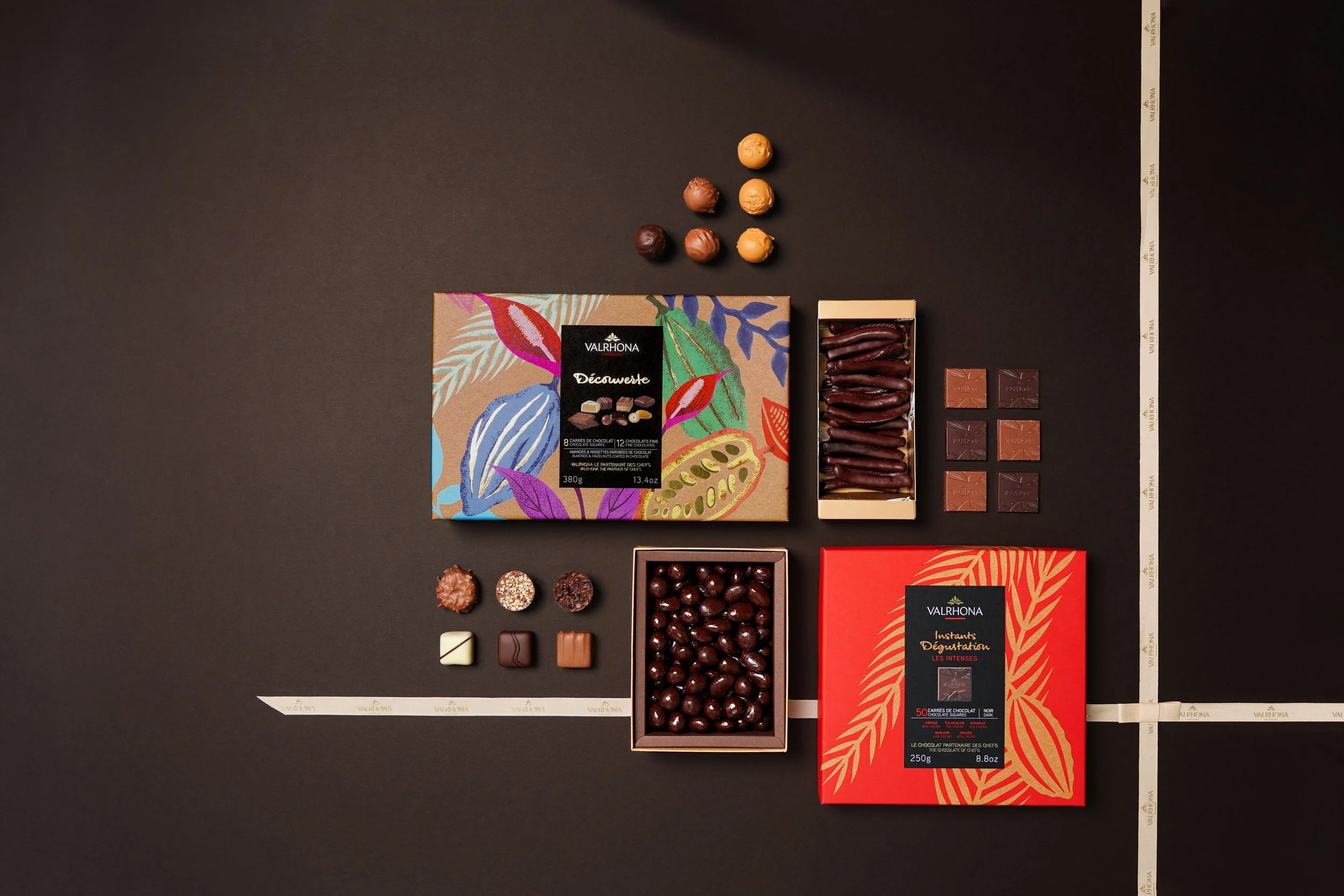 VALRHONA gifting gamme intemporelle V2.jpg
