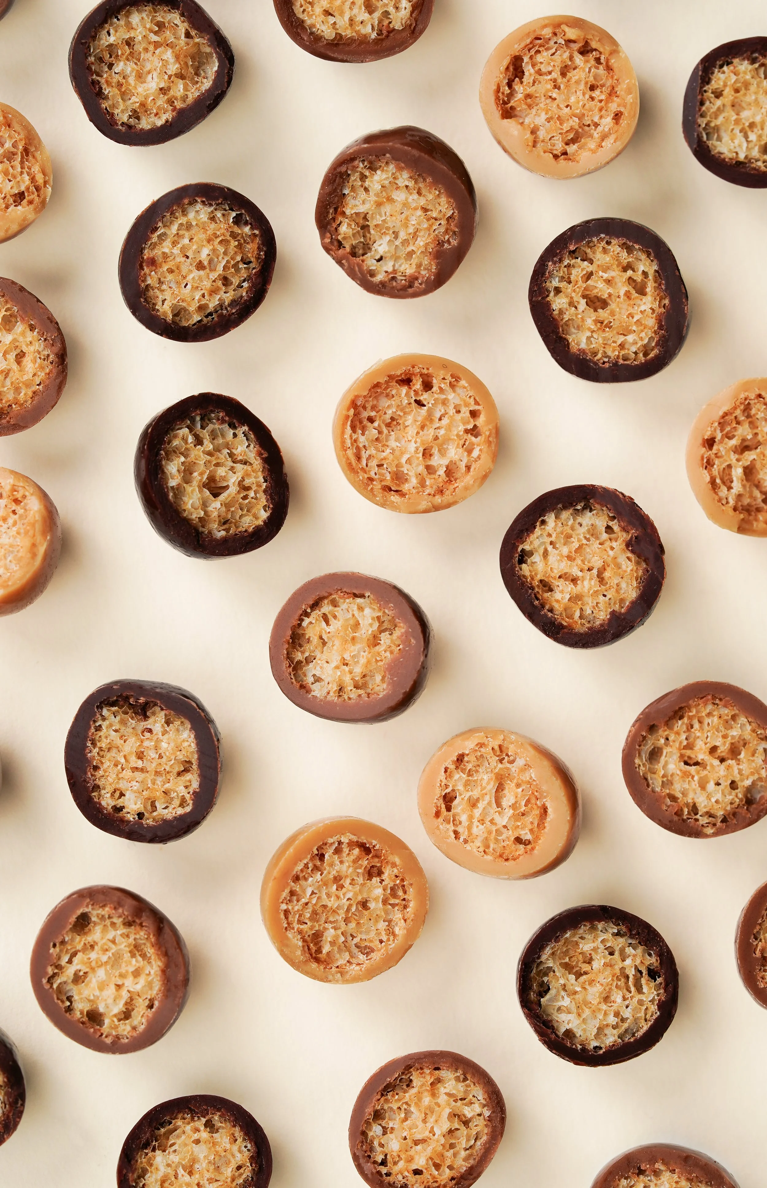 Croustibilles-VALRHONA 51176 Moments gourmands Noel HD.jpg