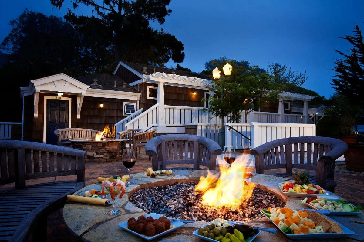 Hors DOuvres and Fire Pit.jpg
