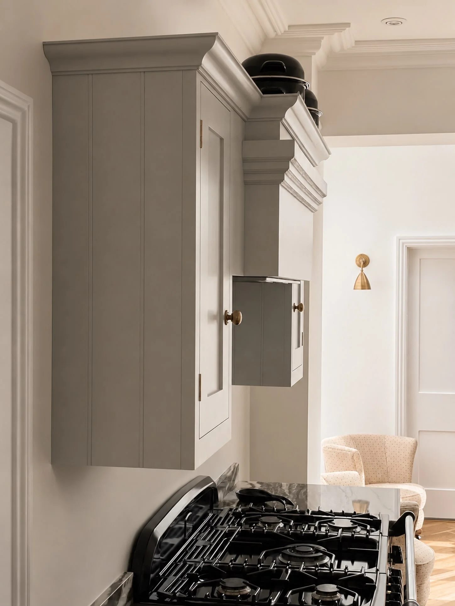 The best joinery doesn&rsquo;t demand attention - it simply feels like it belongs.

Designed to complement the character of the home, with traditional detailing, clean lines and a timeless finish.

#DigsAndDovetail
#BespokeFurniture
#BespokeJoinery
#