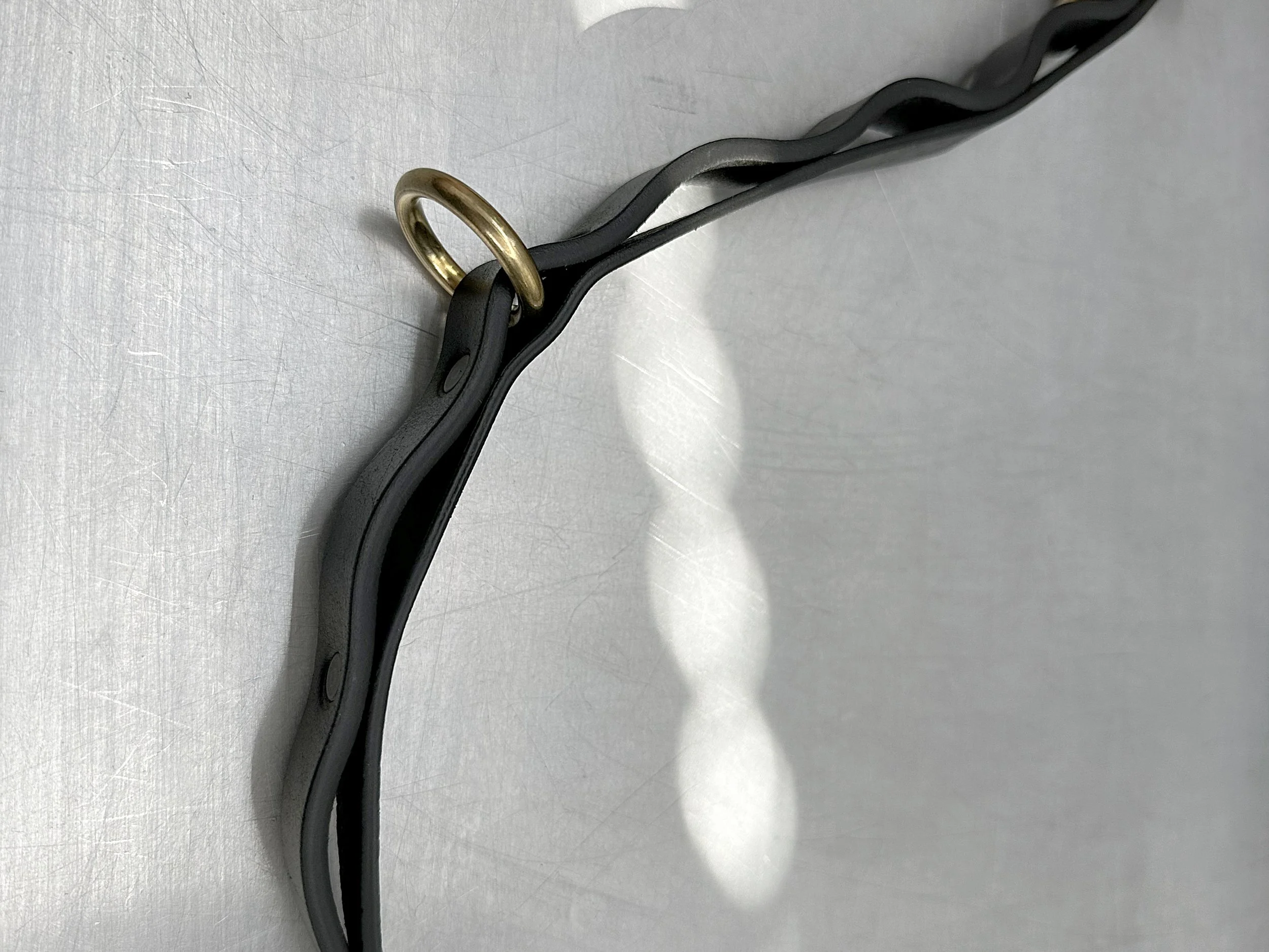 Cassius_Double layer ripple collar_black brass_ripple.jpg (Copy)