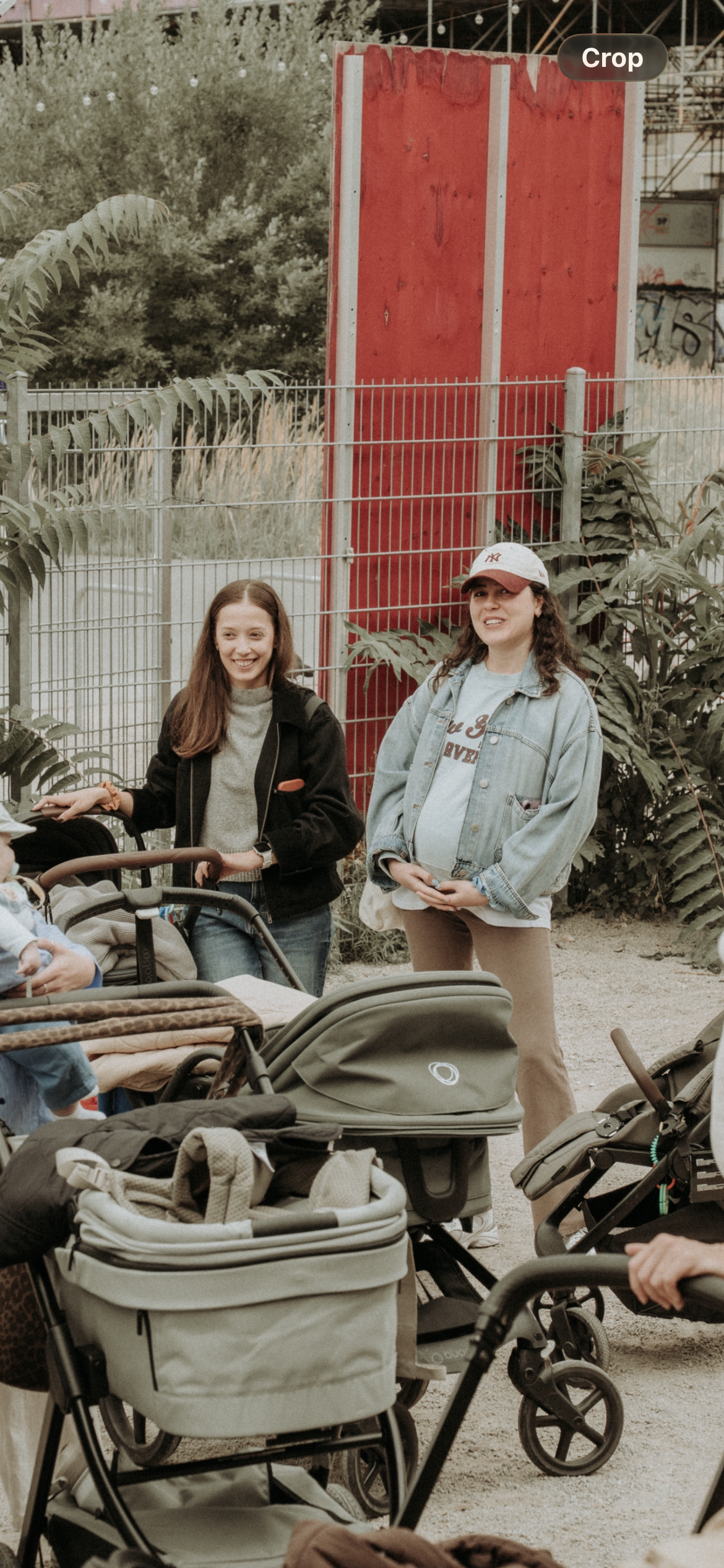 momaly walk “preggo edition” x Flora Wolff