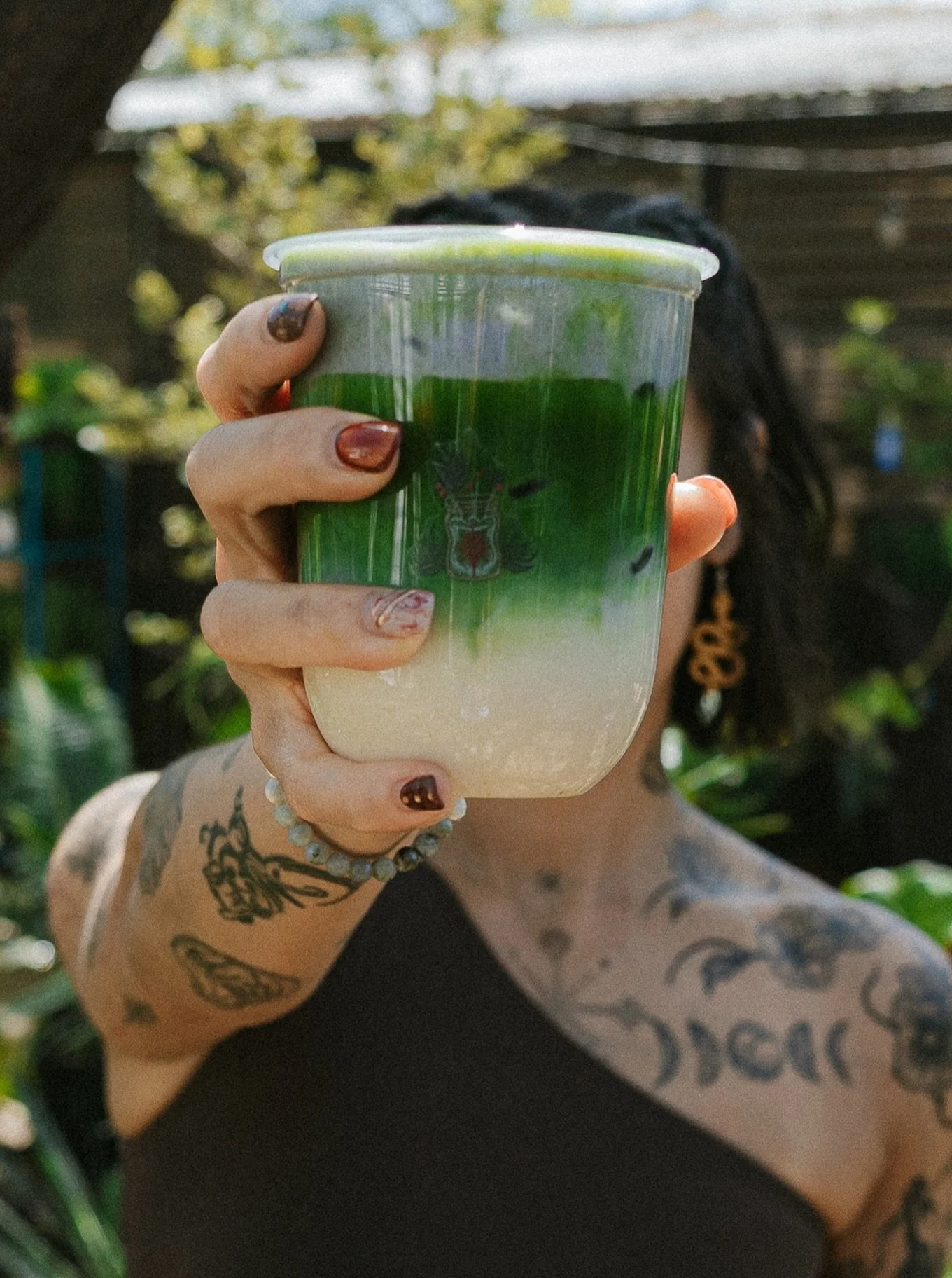A beautiful branding session to highlight @rynsleaf.lab 🍃 There was a whole lot of magic (and matcha) in the air! 

&ldquo;My tattoos &amp; love for art are a big part of my brand&rdquo; -Ryn 

This soy matcha with ube cold foam was PERFECTION! 

Th