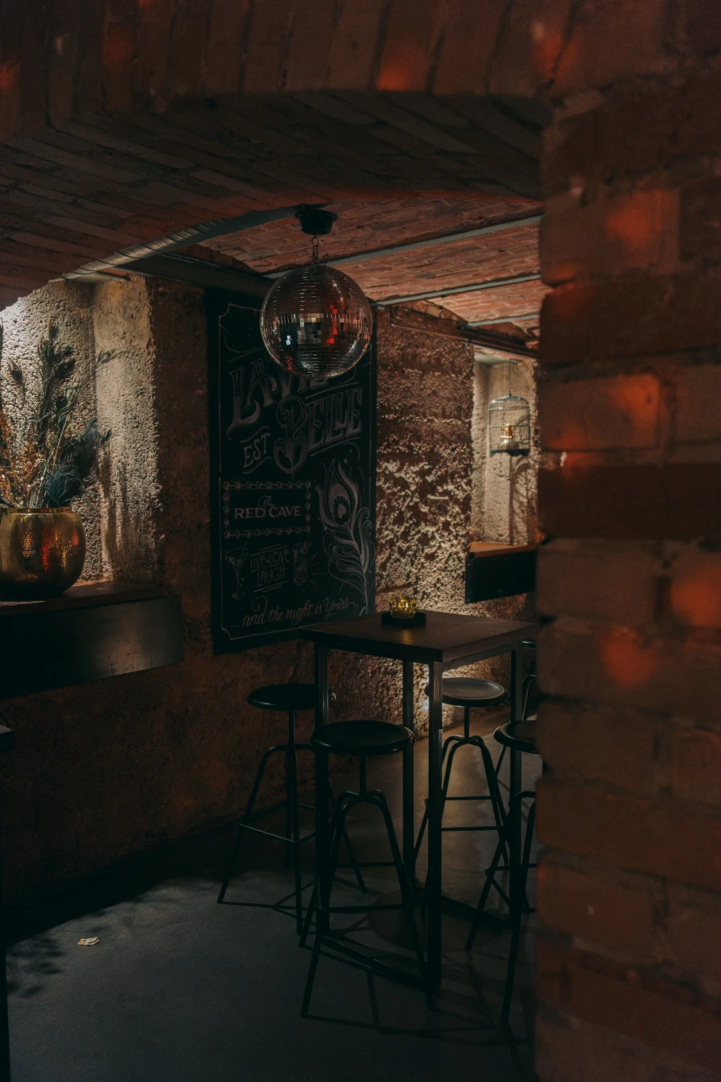 stadtpalais-red-cave-vintage-connection_stuttgart-hochzeits-fotograf_212.jpg