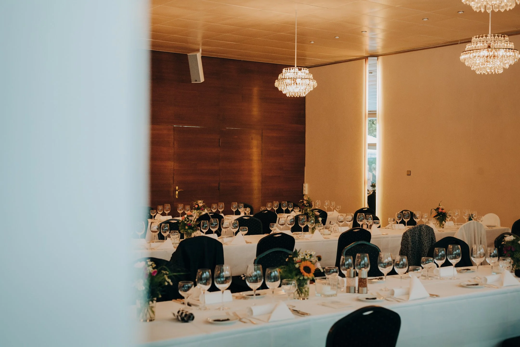 standesamt-stuttgart-WAC-urbane-hochzeit-_stuttgart-hochzeits-fotograf_047.jpg