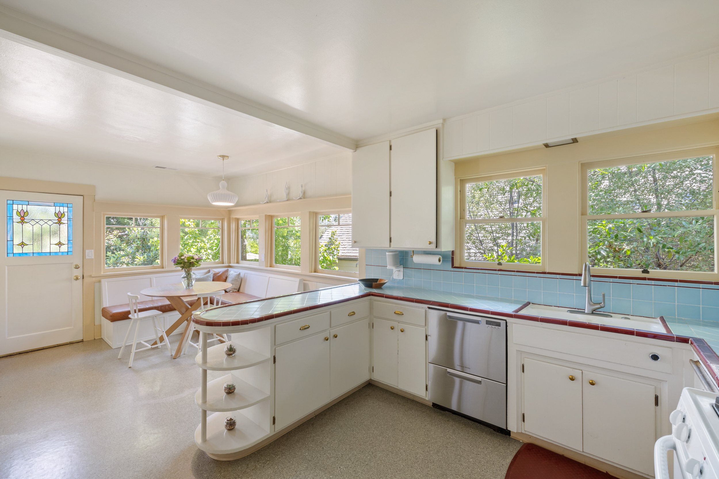 10-Broadway_Matt_Anello-16-MLS.jpg