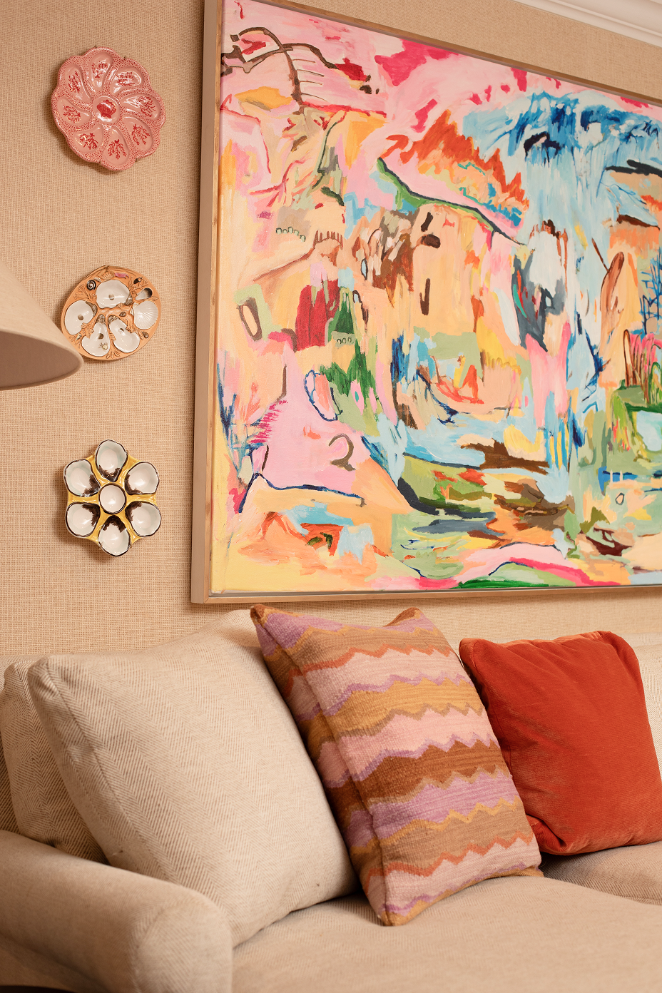 Laura Hogin Design  Bright Living Room with Artwork