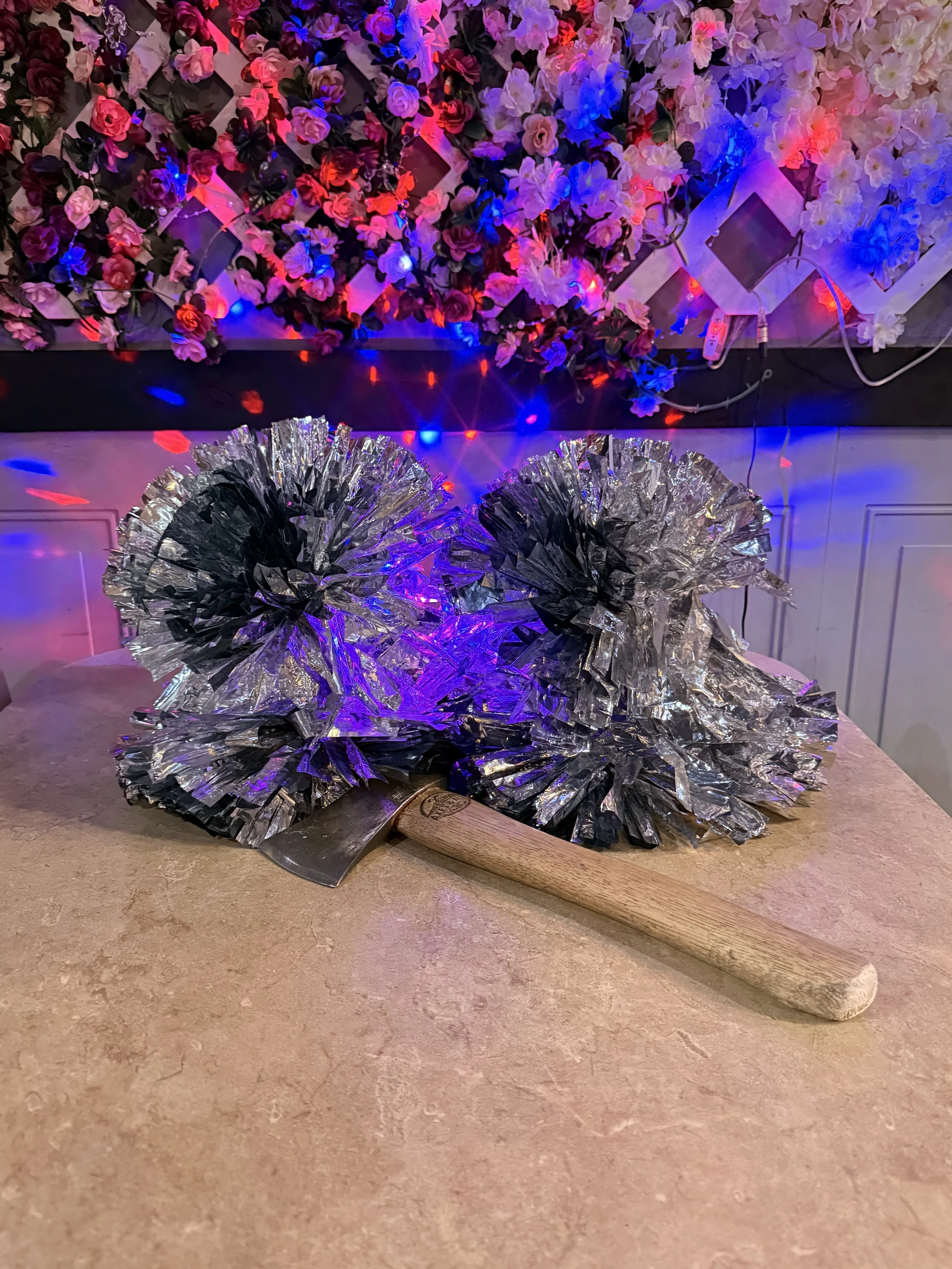 Pop-up Pom Dance Party @ Axe &amp; Ale