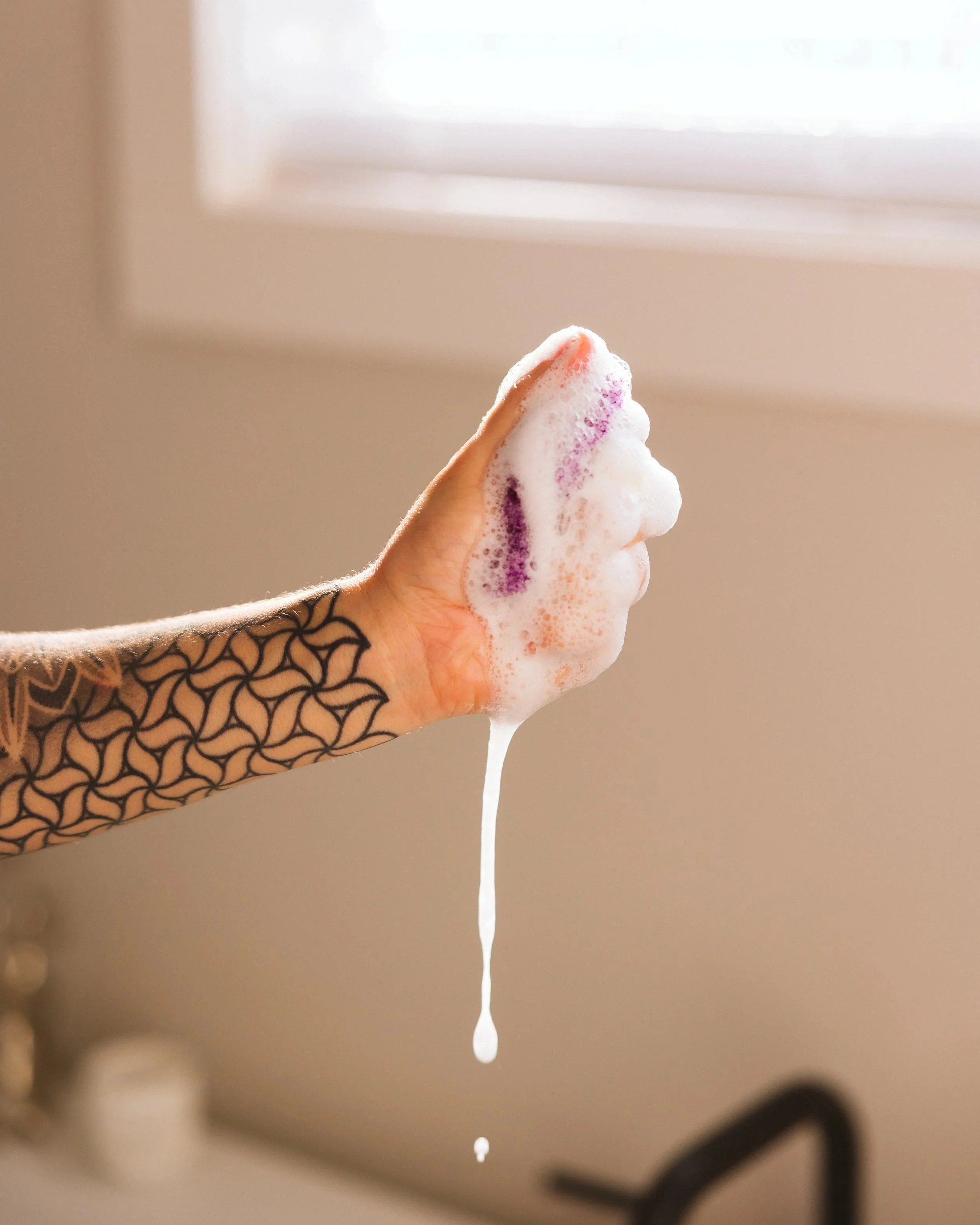 Bathroom cleaning using safe cleaning products
