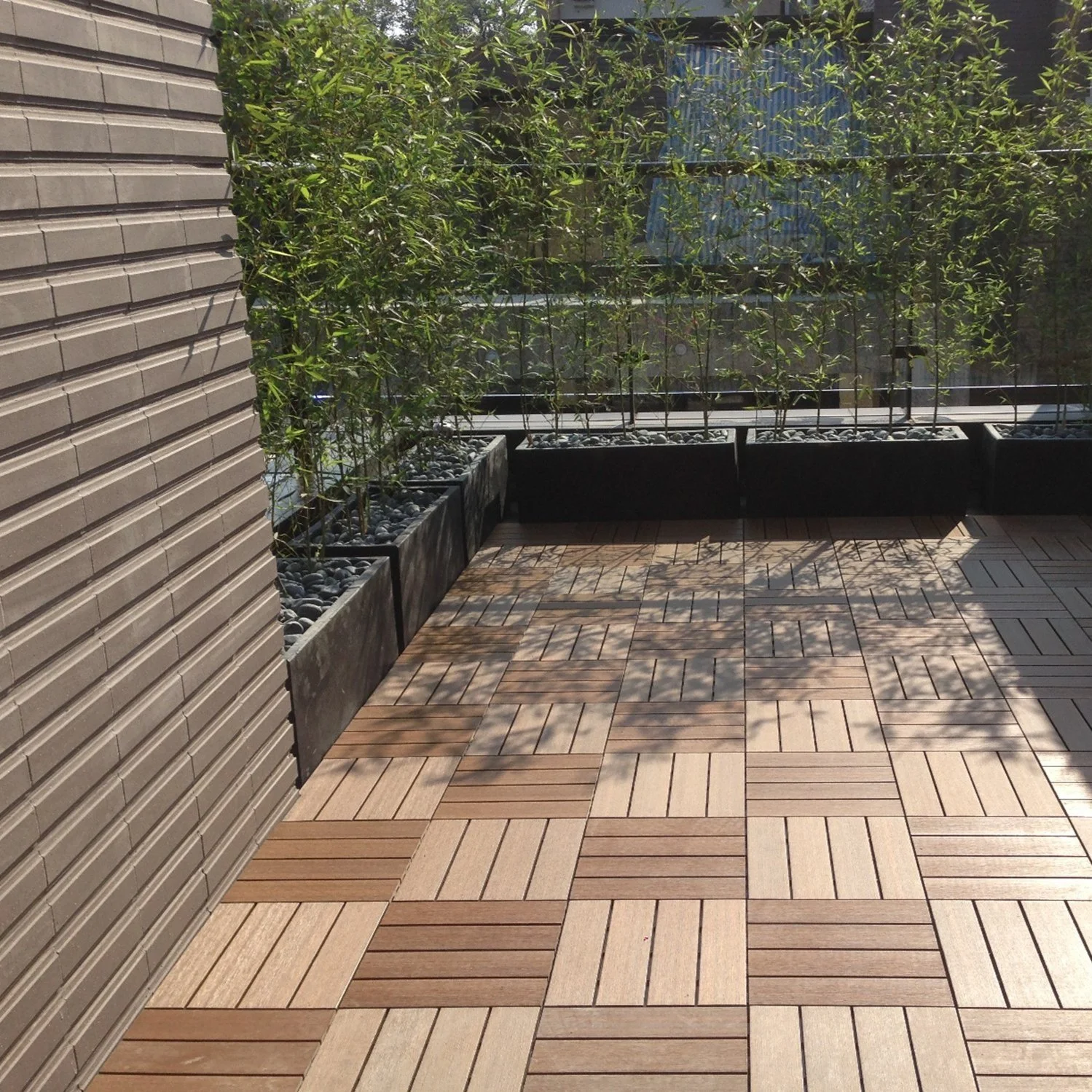 Teak-NewTechWood_UltraShield_Deck_Tile_27.jpg