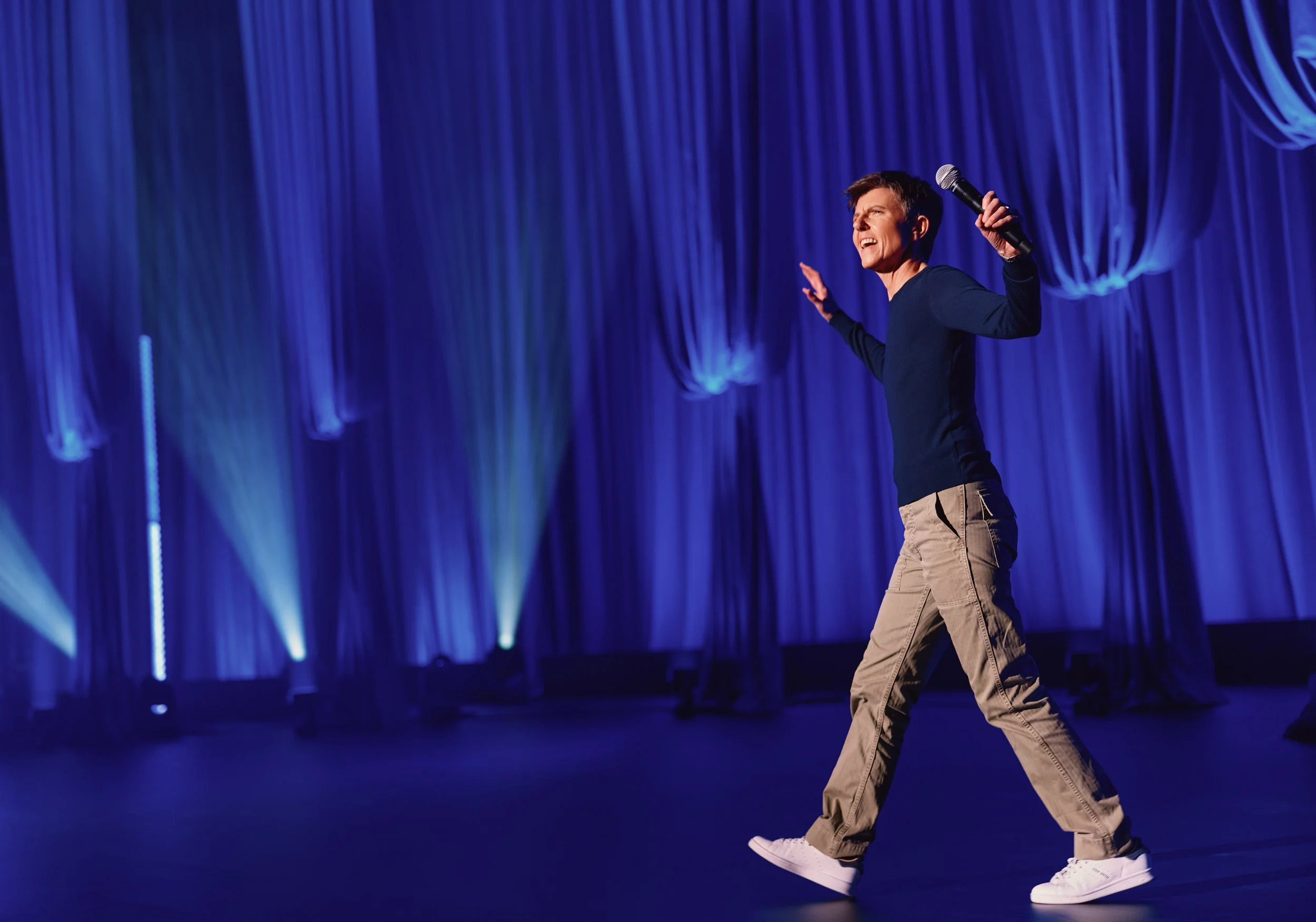 TigNotaro-Hello1.jpg