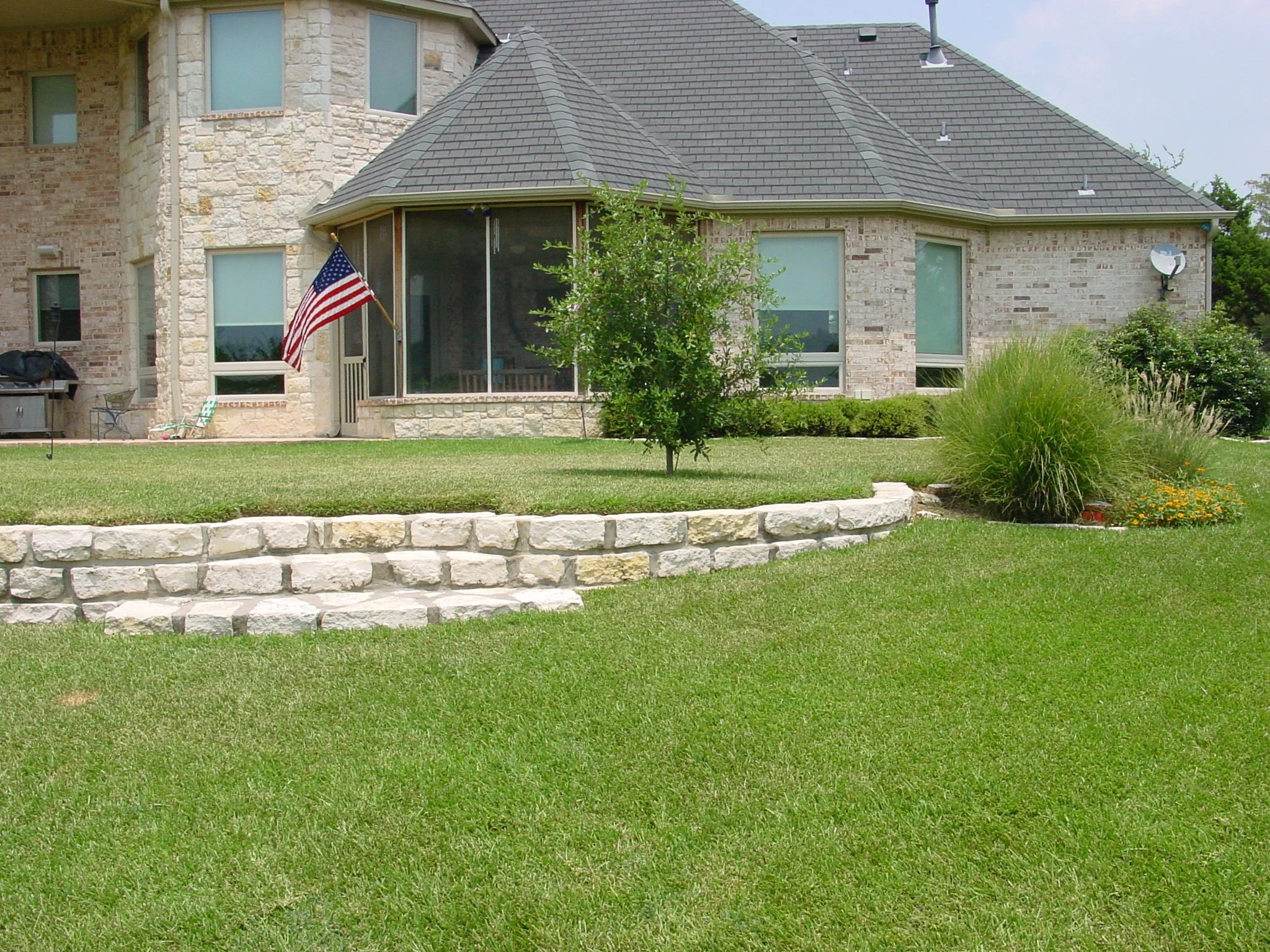 limestone wall, coursed, gray joints.JPG