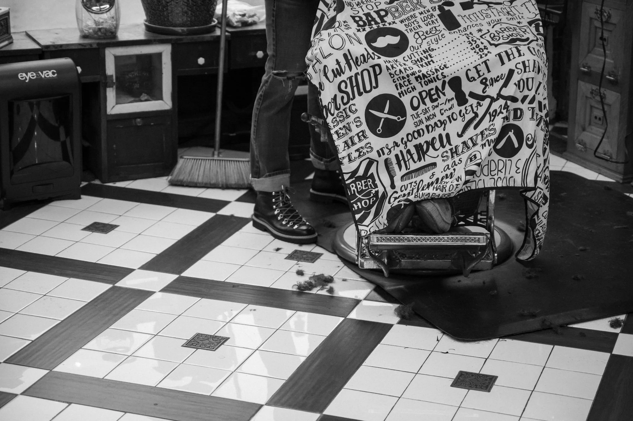 Morgantown, West Virginia, Barbershop, Barber, Ladies & Gents