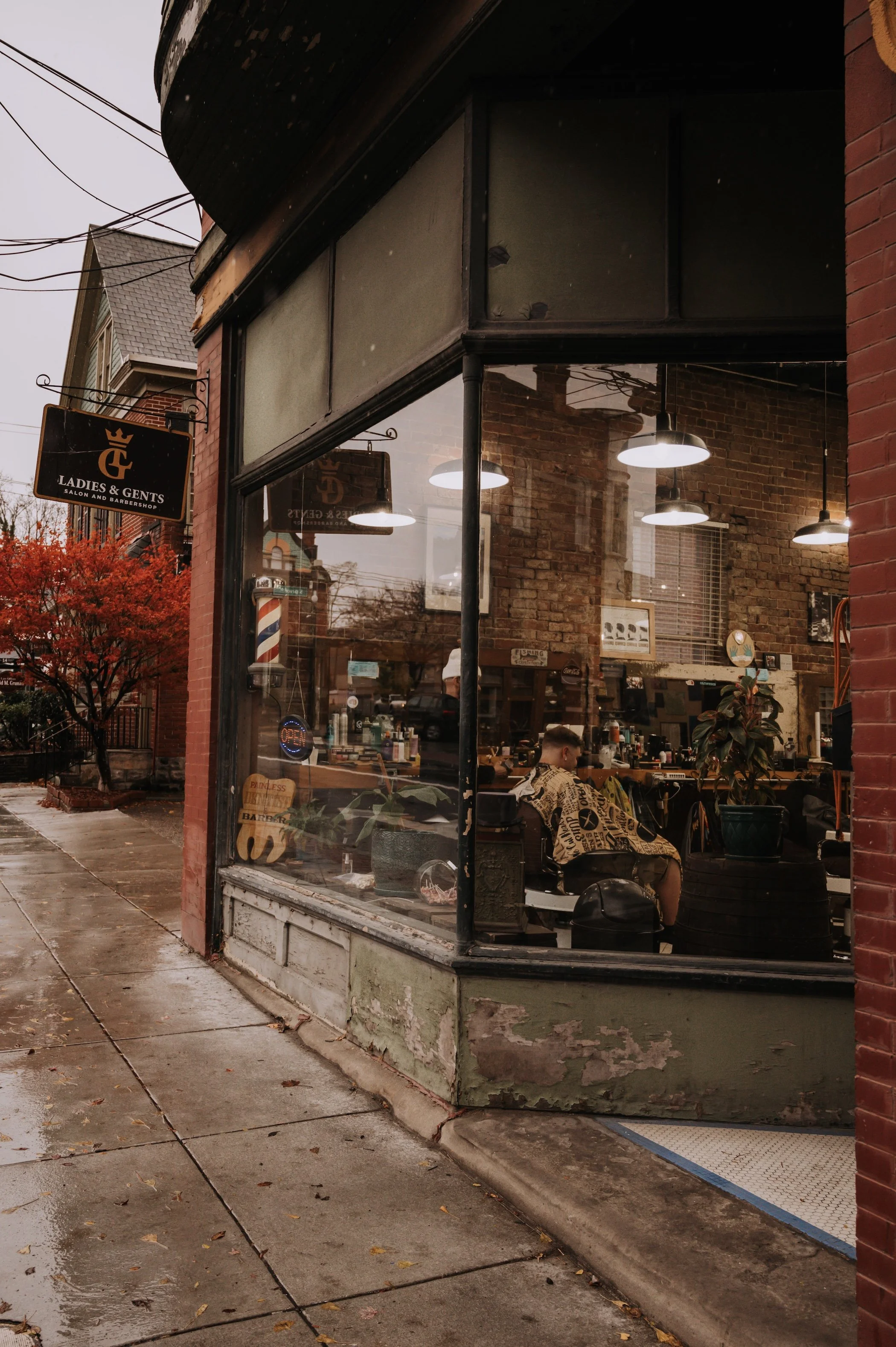 Morgantown, West Virginia, Barbershop, Barber, Ladies & Gents, High Street