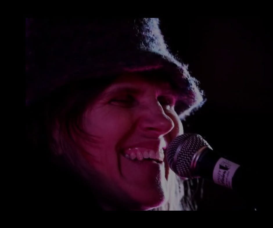 Live Music - Cloudy Davey