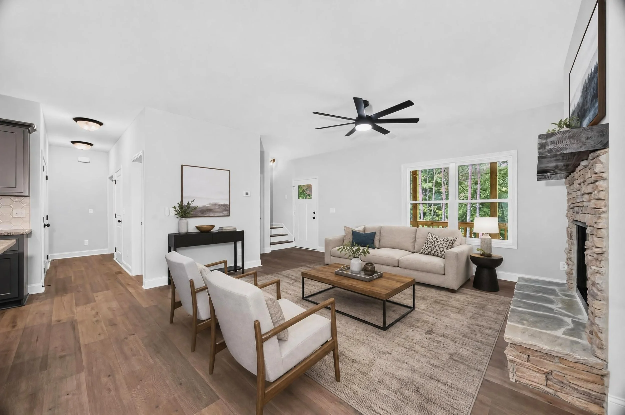 1J9A2151#staging.jpg