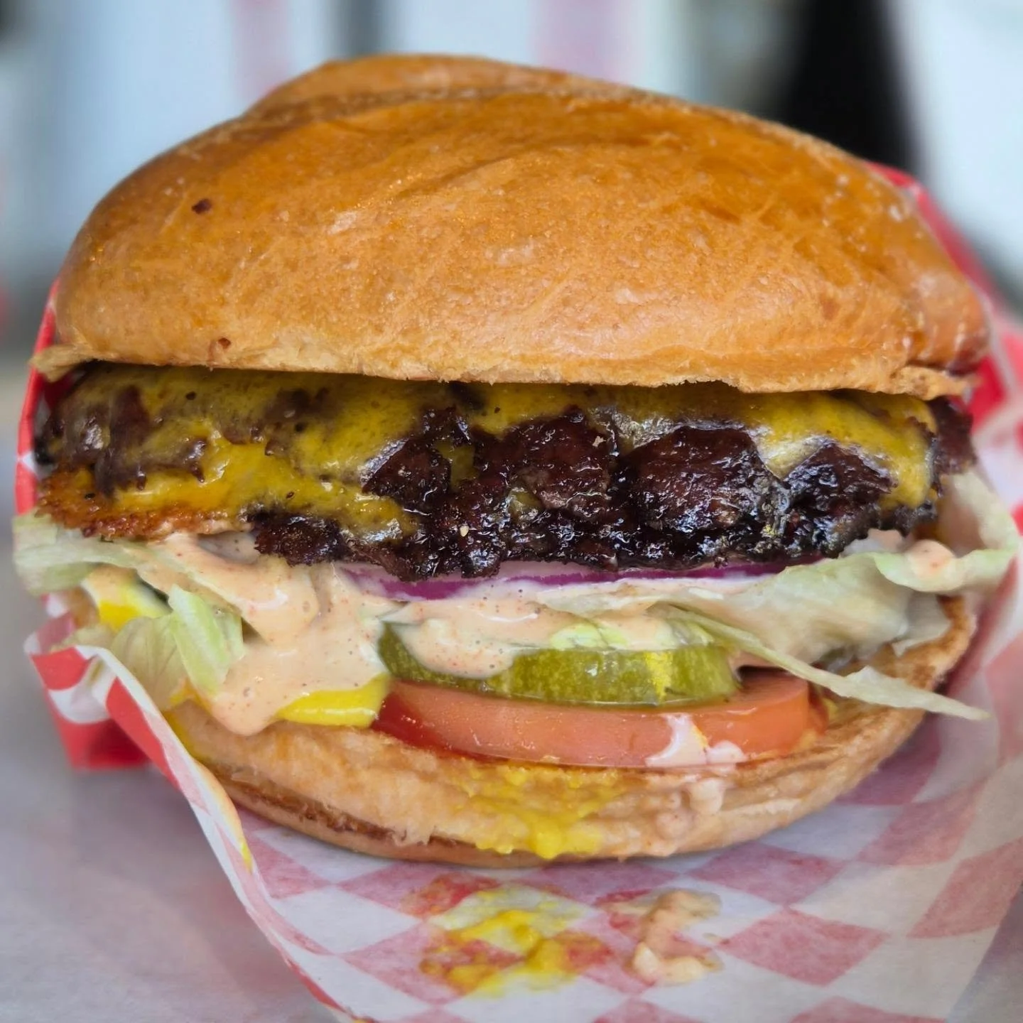 Welcome to the family, our new simple-chan burger 🍔 🤩

Available all day every day 
Dine-in and To-go

💵$8
🍔 2 x 2 oz beef patty
🧀 2 x cheese
🥗 choice of all the freebies 
🥫 choose Scallion Aioli or Thousand Island sauce

Make everyday a simpl