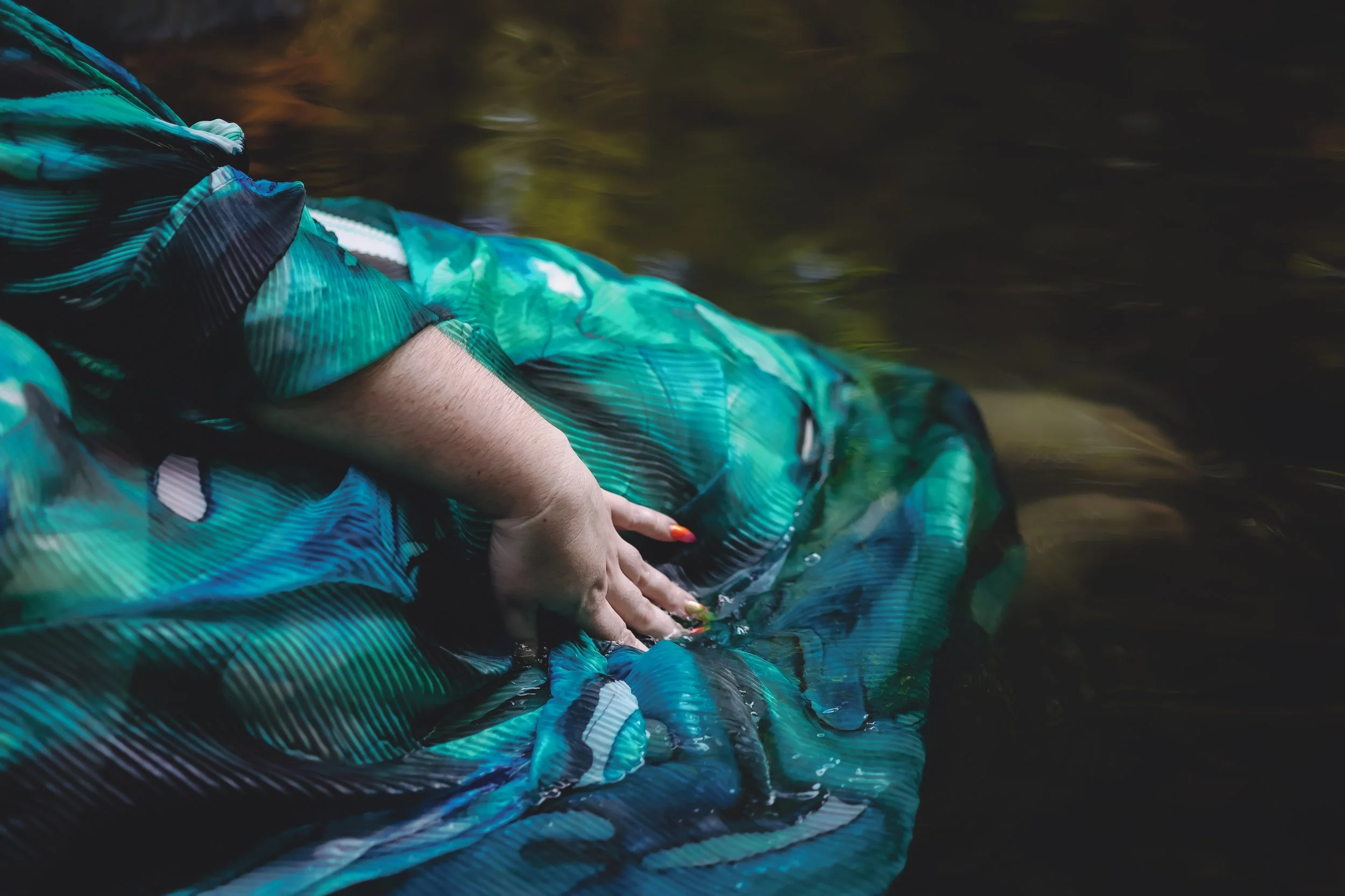 Laura-Brooks-Art-Water-Outdoor-Boudoir-Photography-Bellingham.JPG