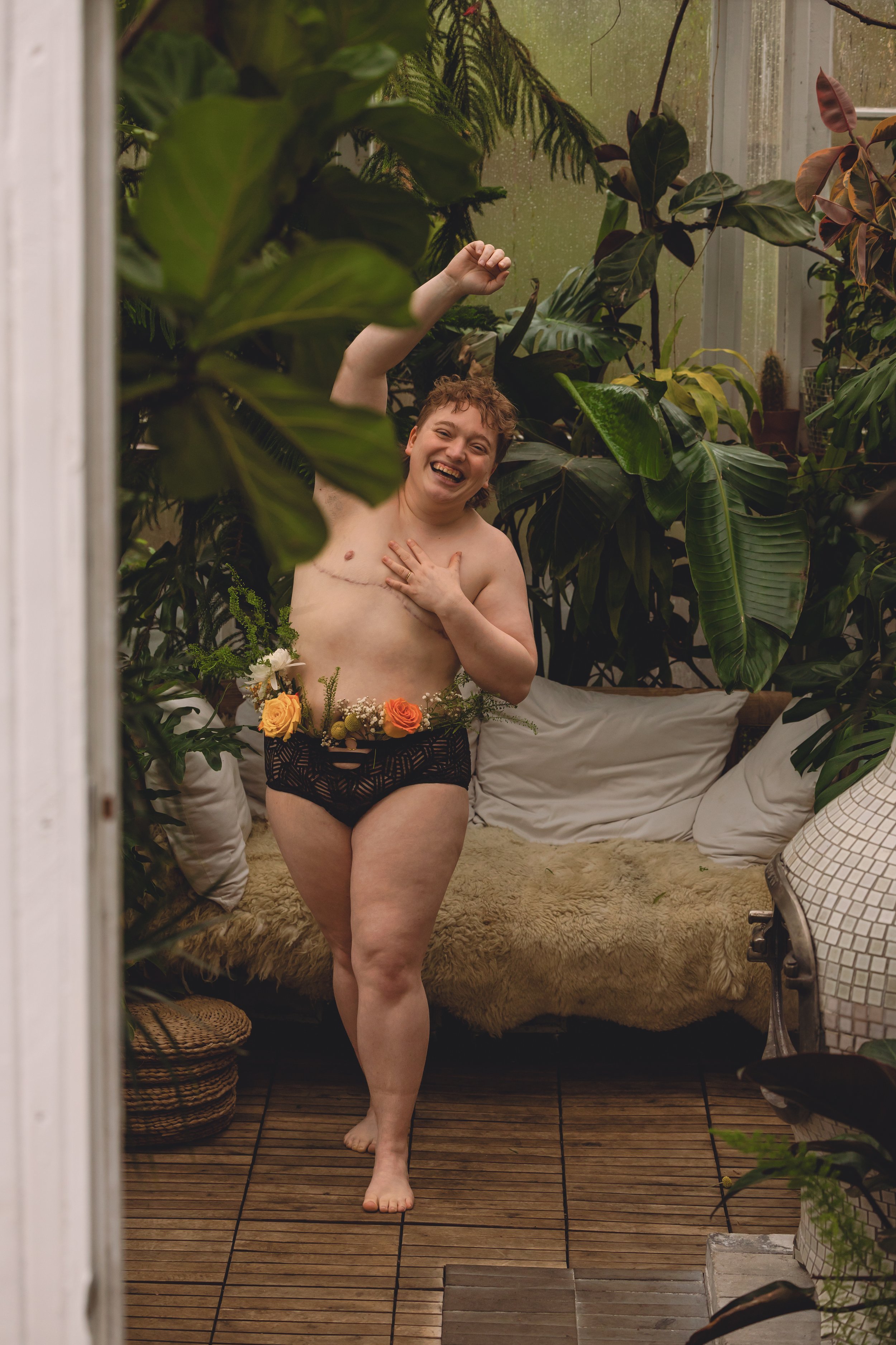 Laura-Brooks-Art-Floral-Outdoor-Boudoir-Photography-Seattle.jpg