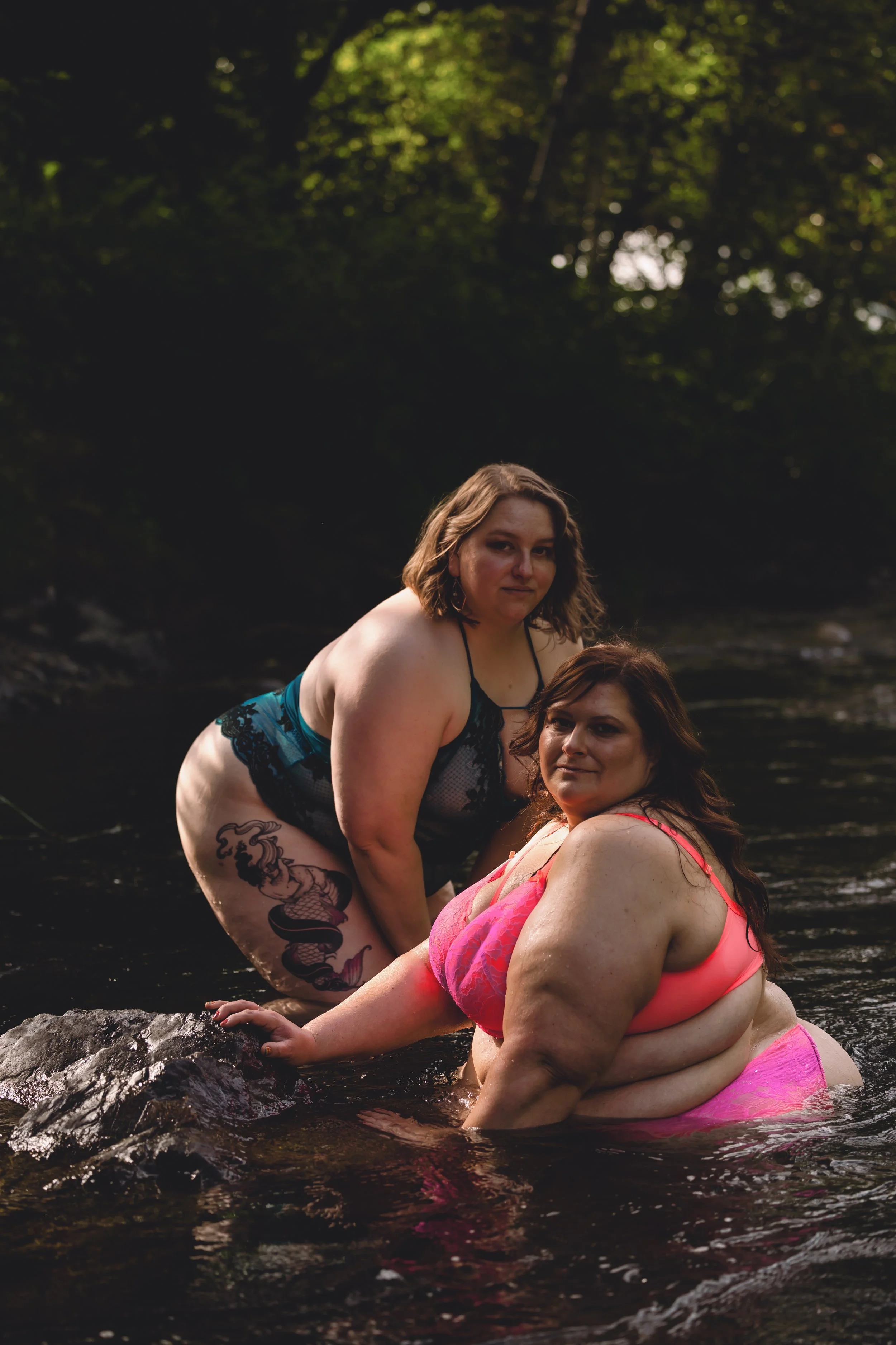 Laura-Brooks-Art-Queer-Outdoor-Water-Boudoir-Seattle.jpg