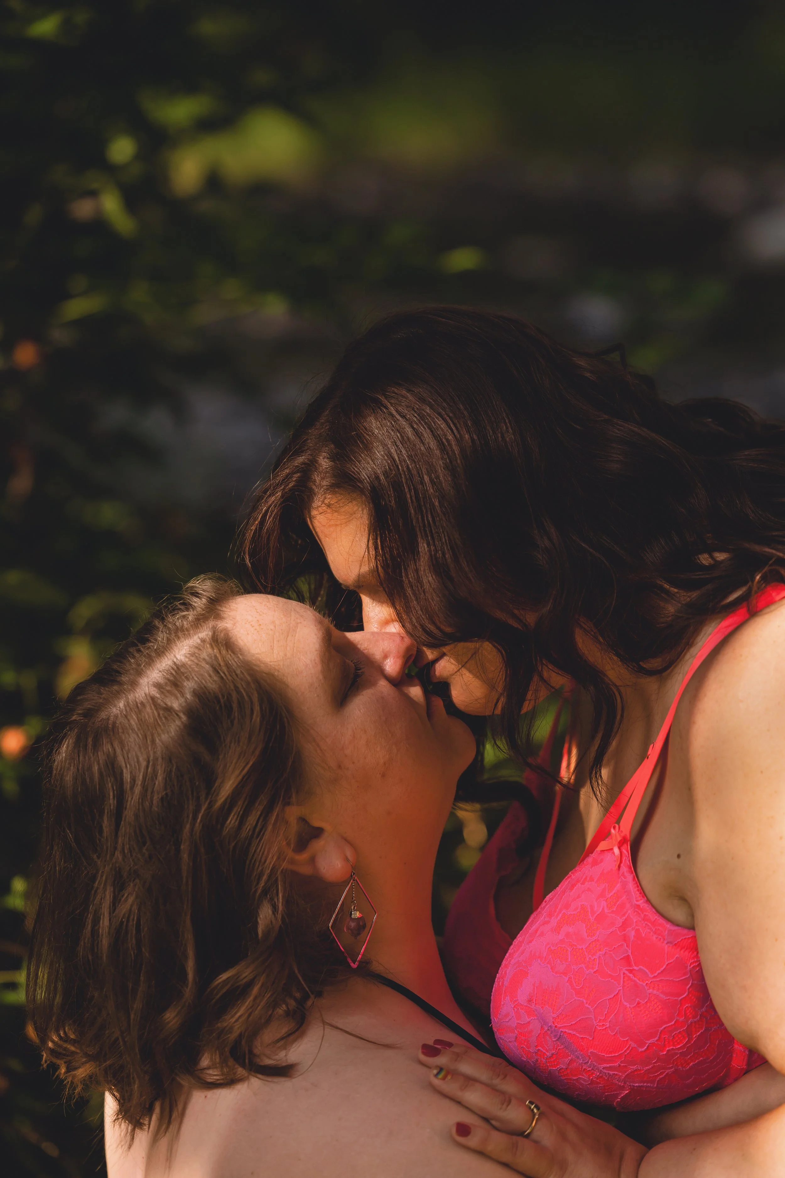 Laura-Brooks-Art-Queer-Outdoor-Water-Boudoir-Seattle.jpg