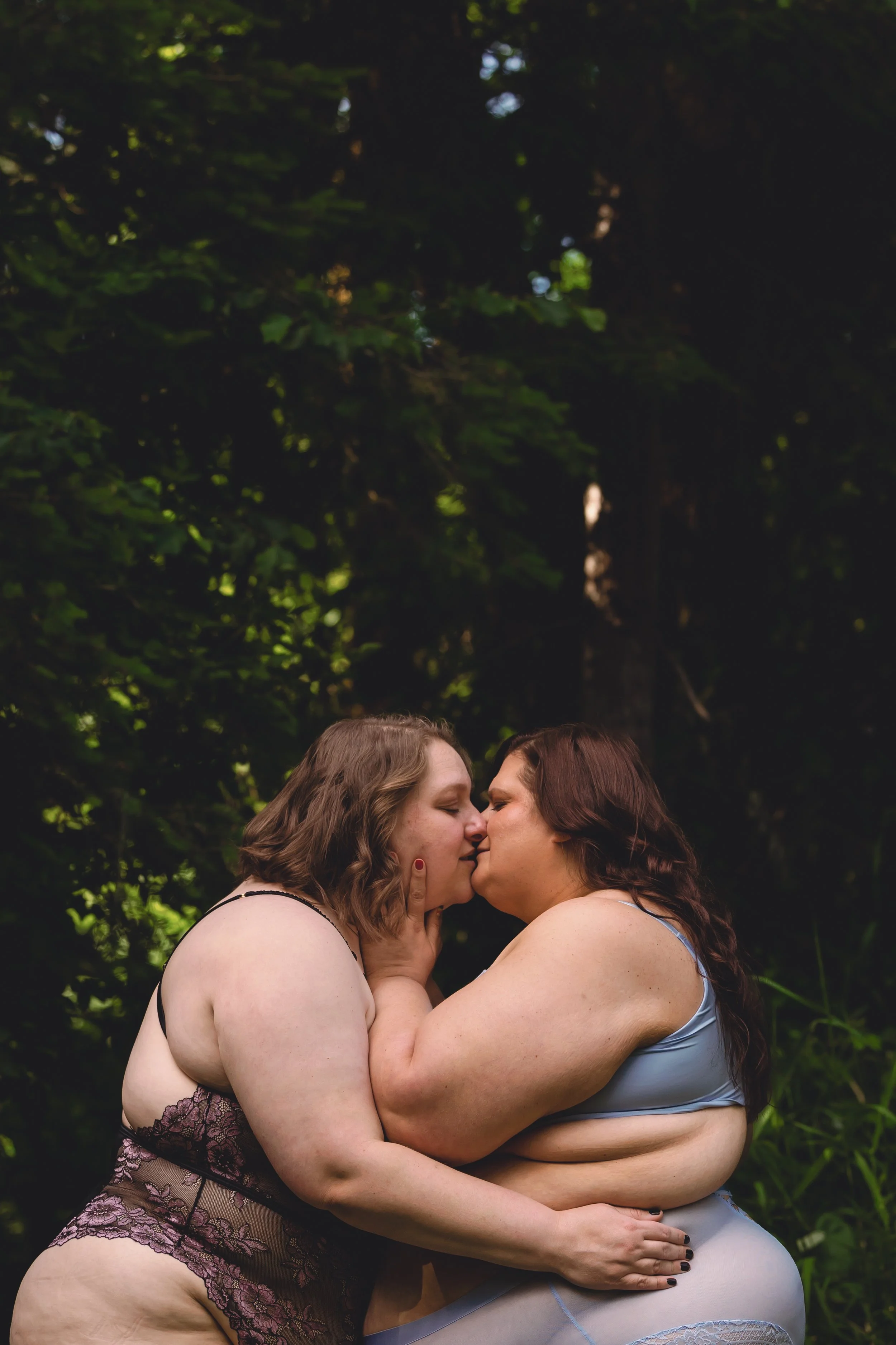 Laura-Brooks-Art-Queer-Outdoor-Water-Boudoir-Seattle.jpg