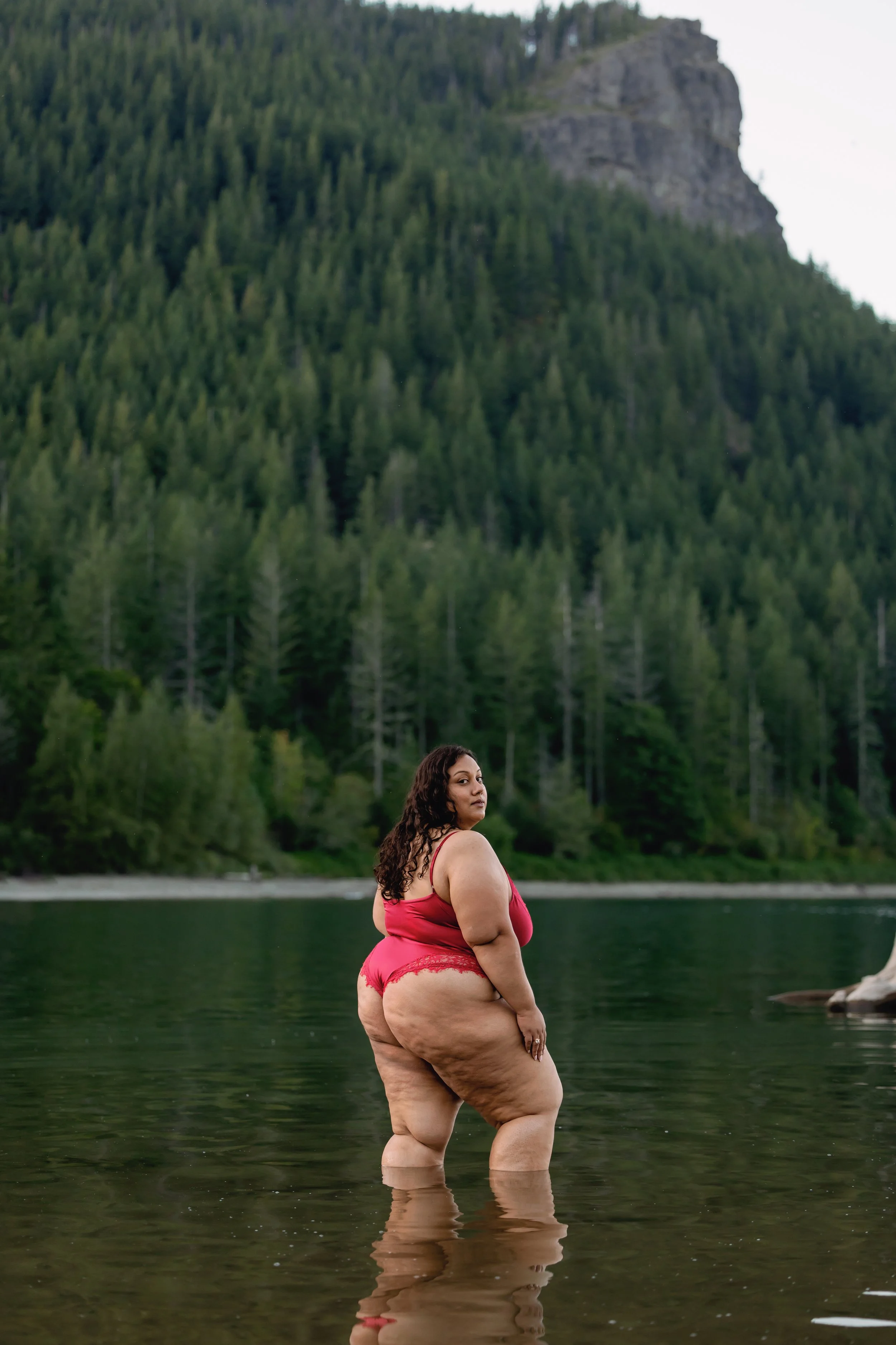 Laura-Brooks-Art-Outdoor-Water-Boudoir-Seattle.jpg