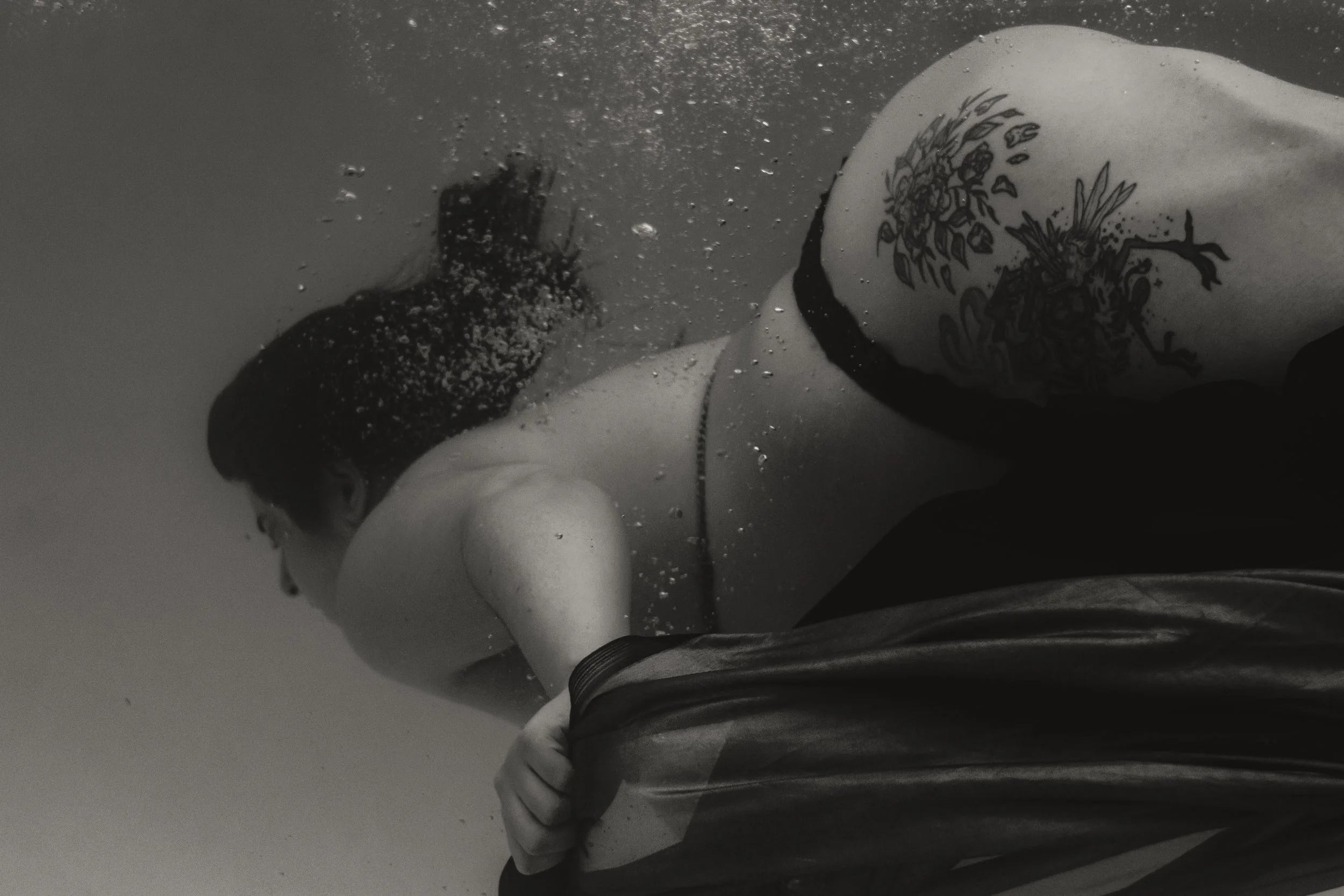 Laura-Brooks-Art-Water-Boudoir-Seattle.jpg
