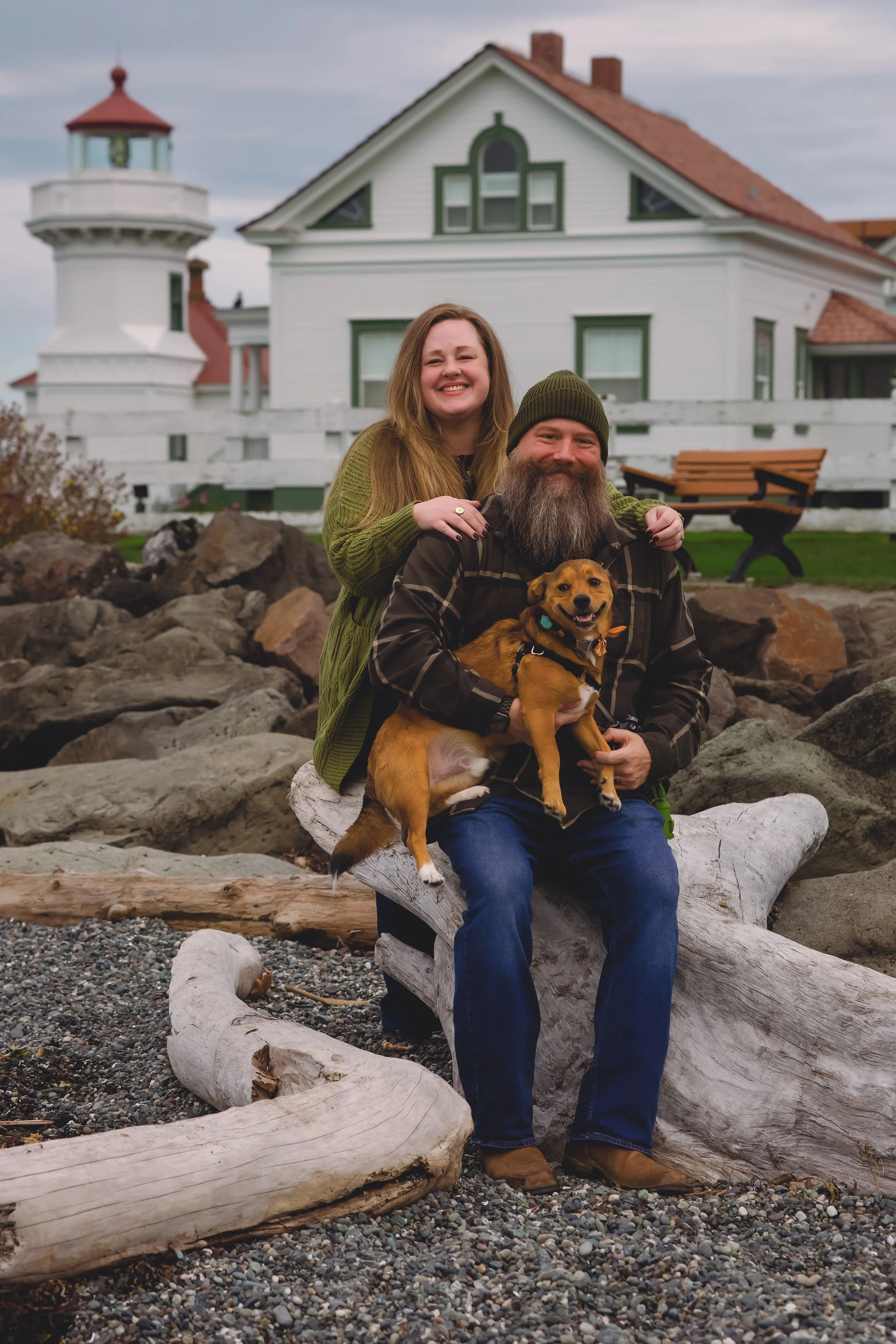 Laura-Brooks-Art-Outdoor-Family-Photography-Lynnwood.JPG