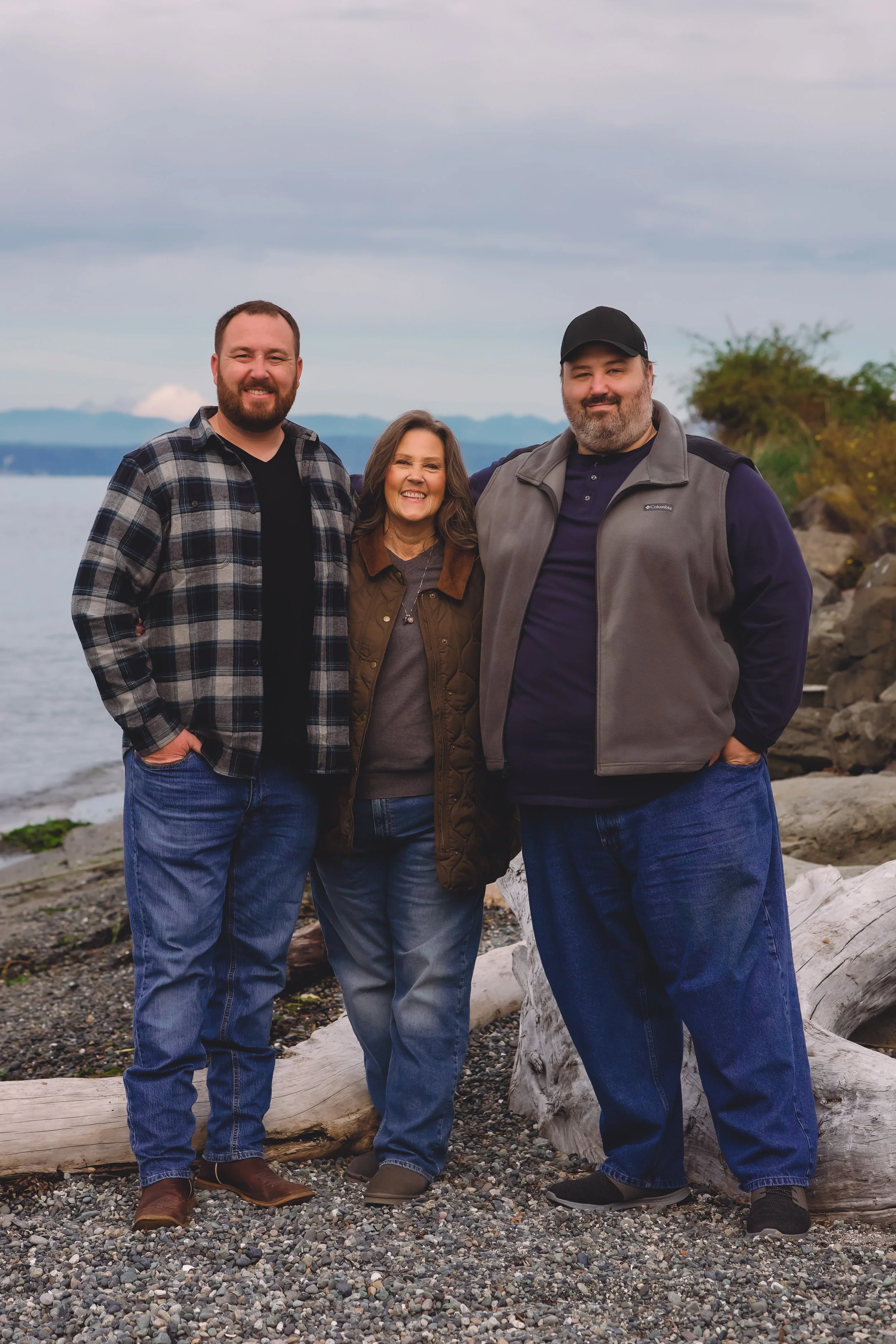 Laura-Brooks-Art-Outdoor-Family-Photography-Lynnwood.JPG