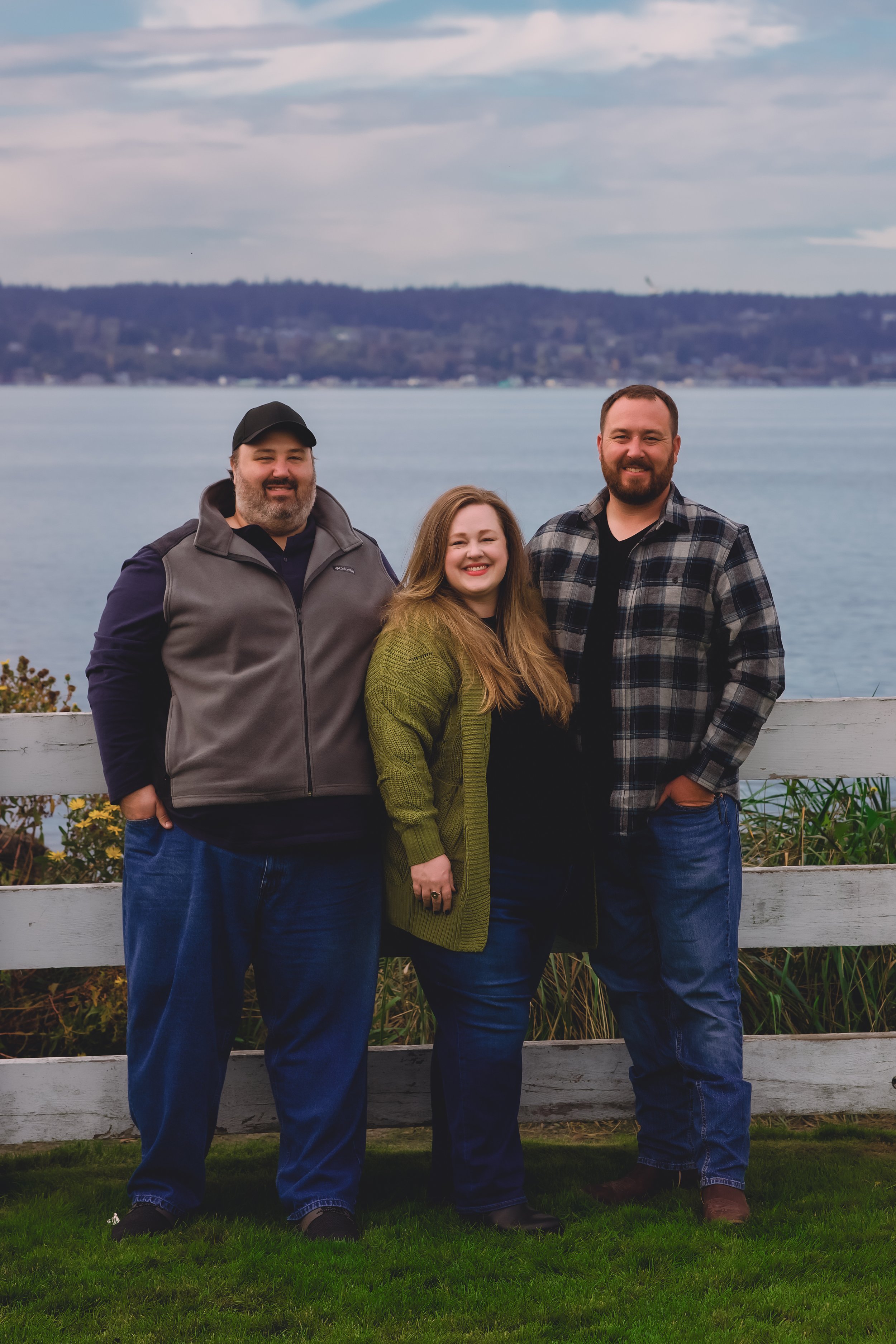 Laura-Brooks-Art-Outdoor-Family-Photography-Lynnwood.JPG