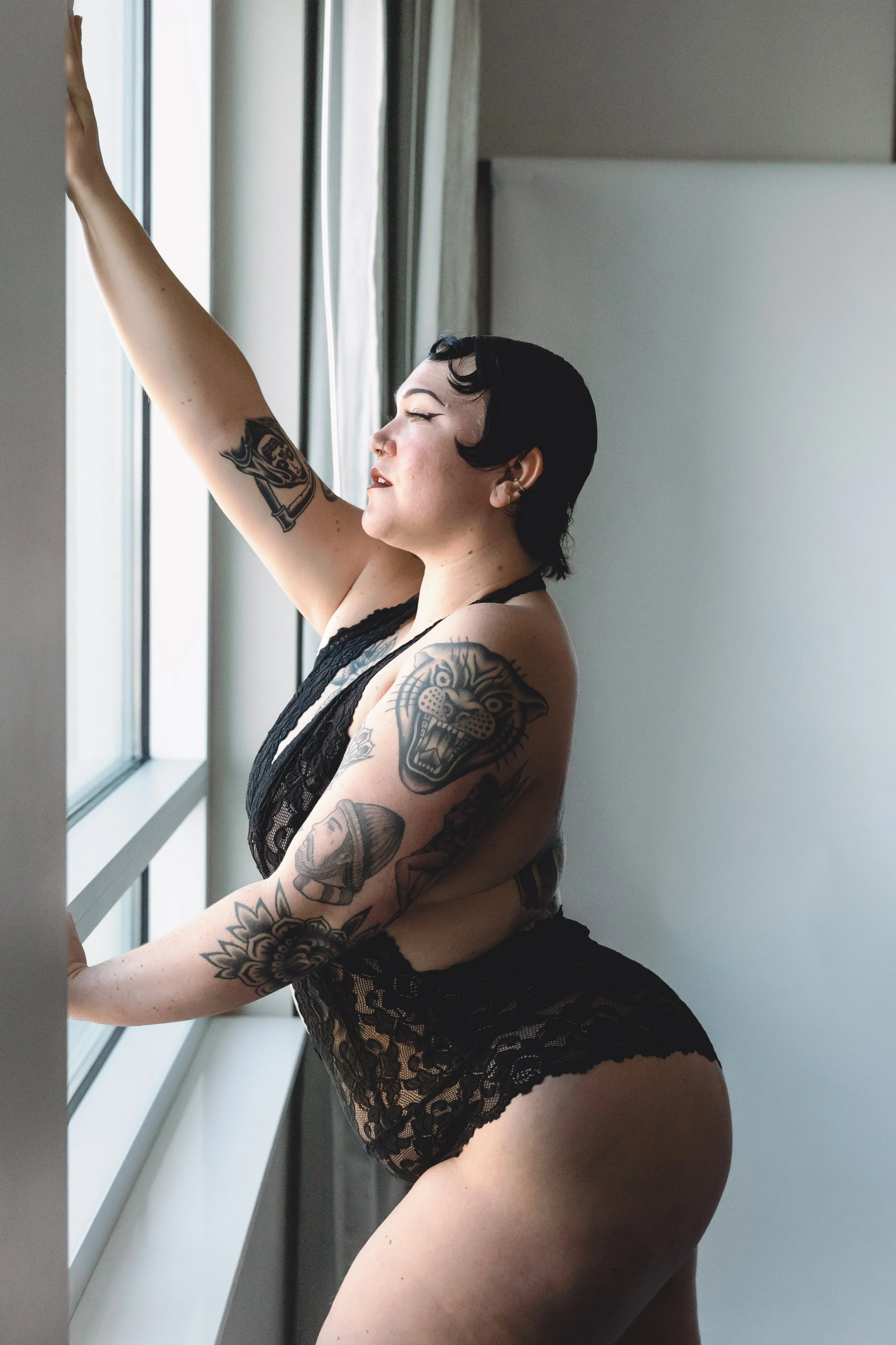 Laura-Brooks-Art-Fatlesque-Portraits-Seattle.jpg