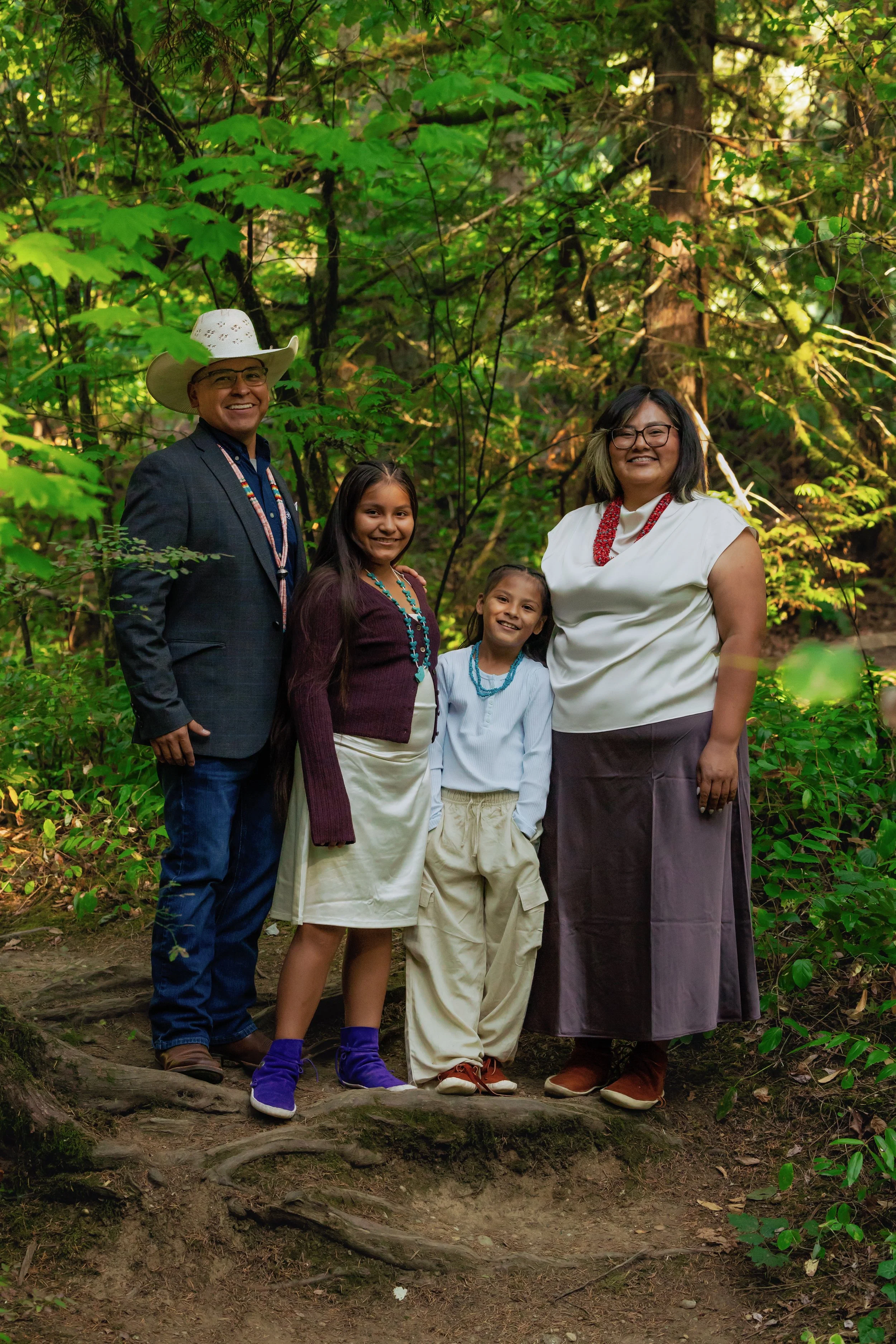 Laura-Brooks-Art-Outdoor-Family-Photography-Bellingham.jpg