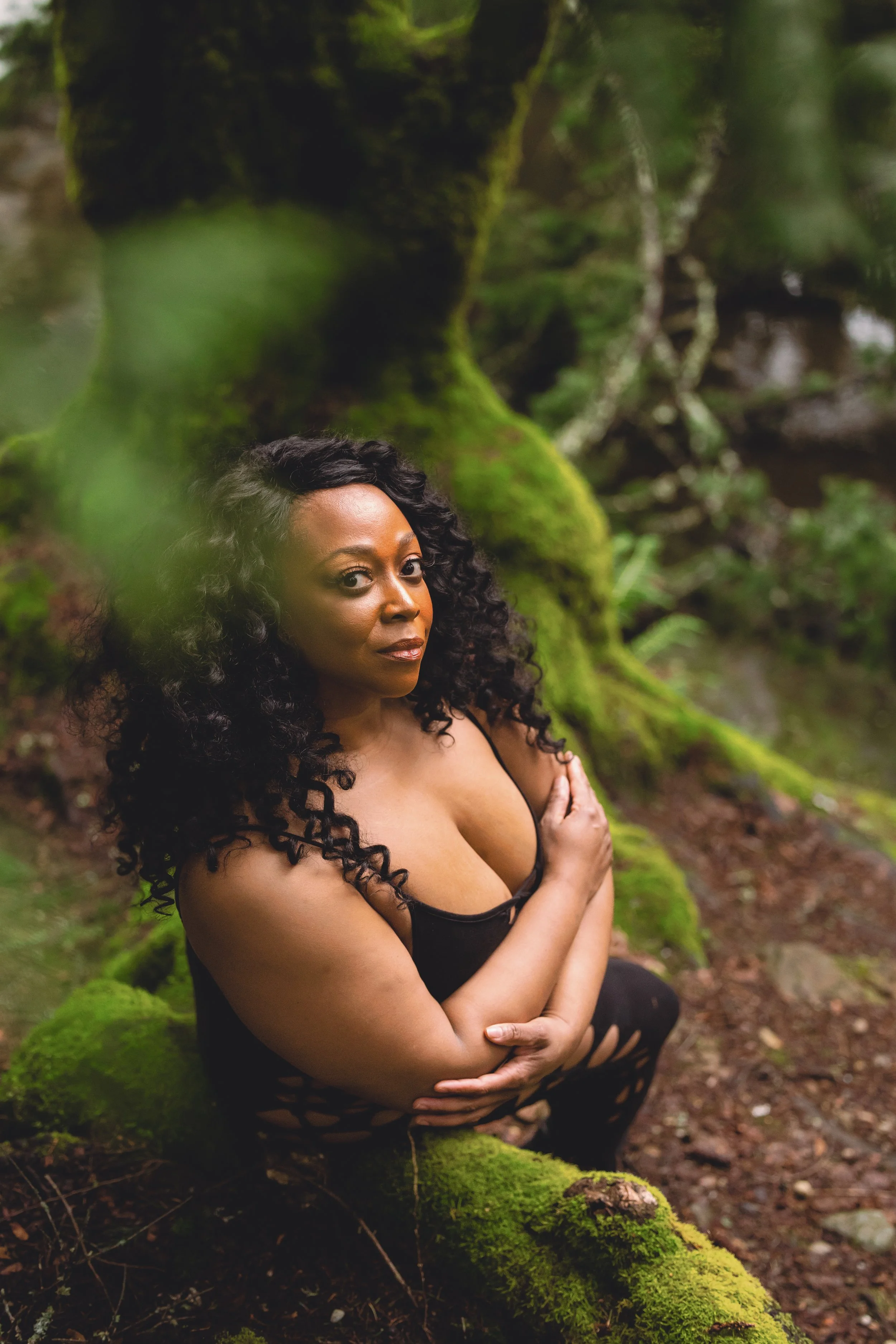 Laura-Brooks-Art-Water-Outdoor-Boudoir-Photography-Bellingham.jpg