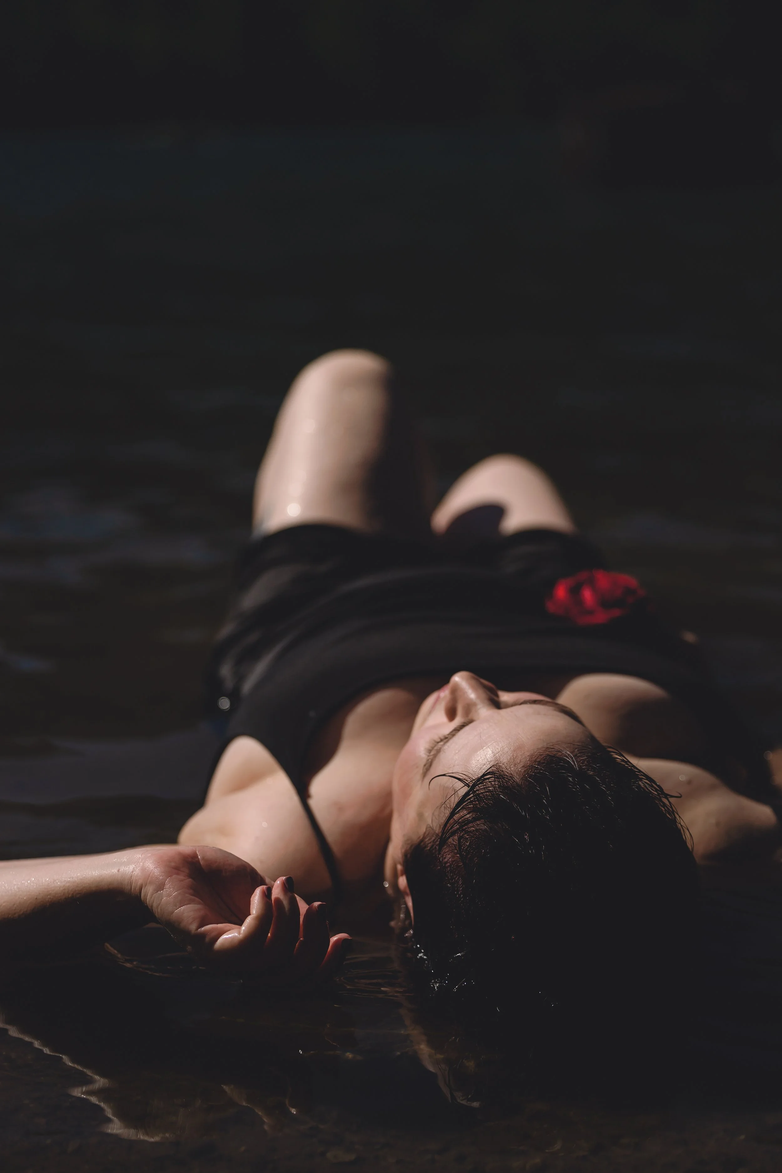 Laura-Brooks-Art-Outdoor-Water-Boudoir-Seattle.jpg