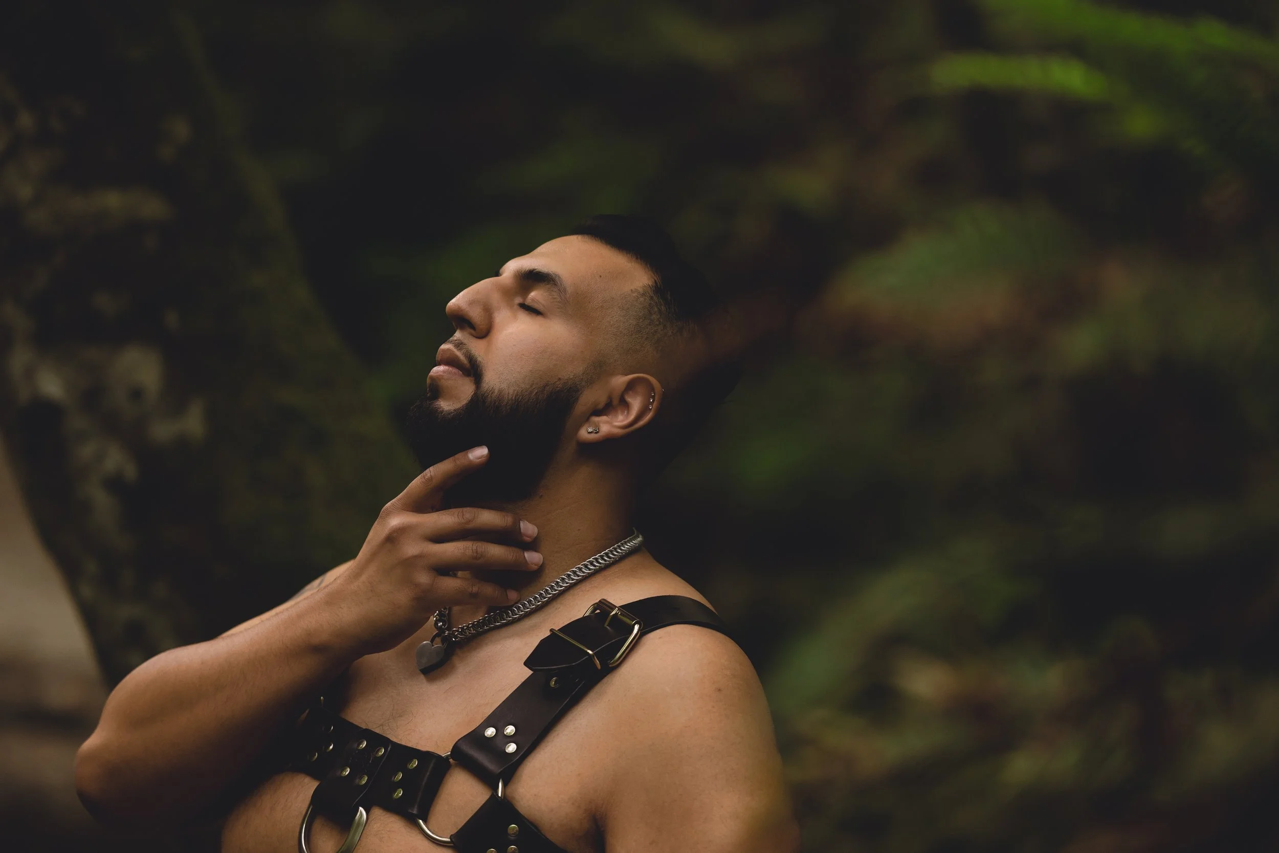 Laura-Brooks-Art-Outdoor-Boudoir-Men-Bellingham.jpg