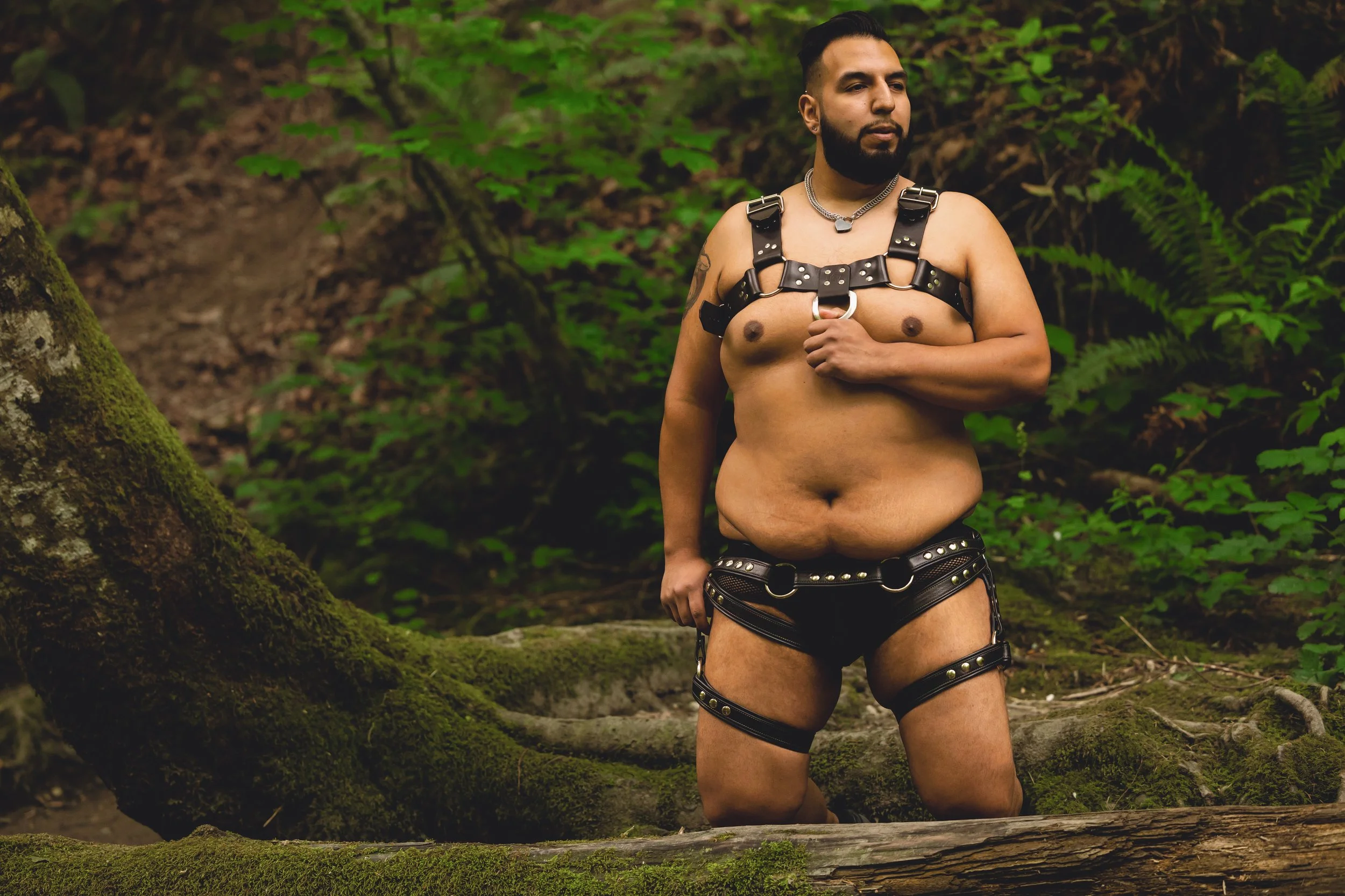 Laura-Brooks-Art-Outdoor-Boudoir-Men-Bellingham.jpg