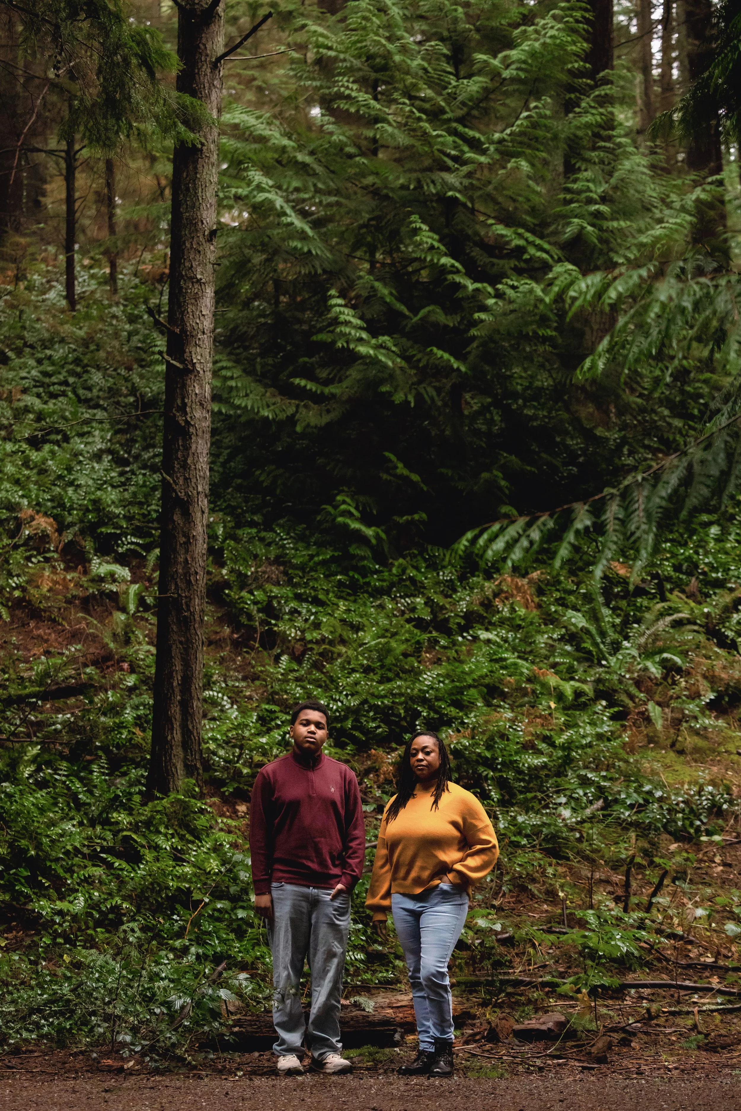 Laura-Brooks-Art-Outdoor-Family-Portraits-Seattle.JPG
