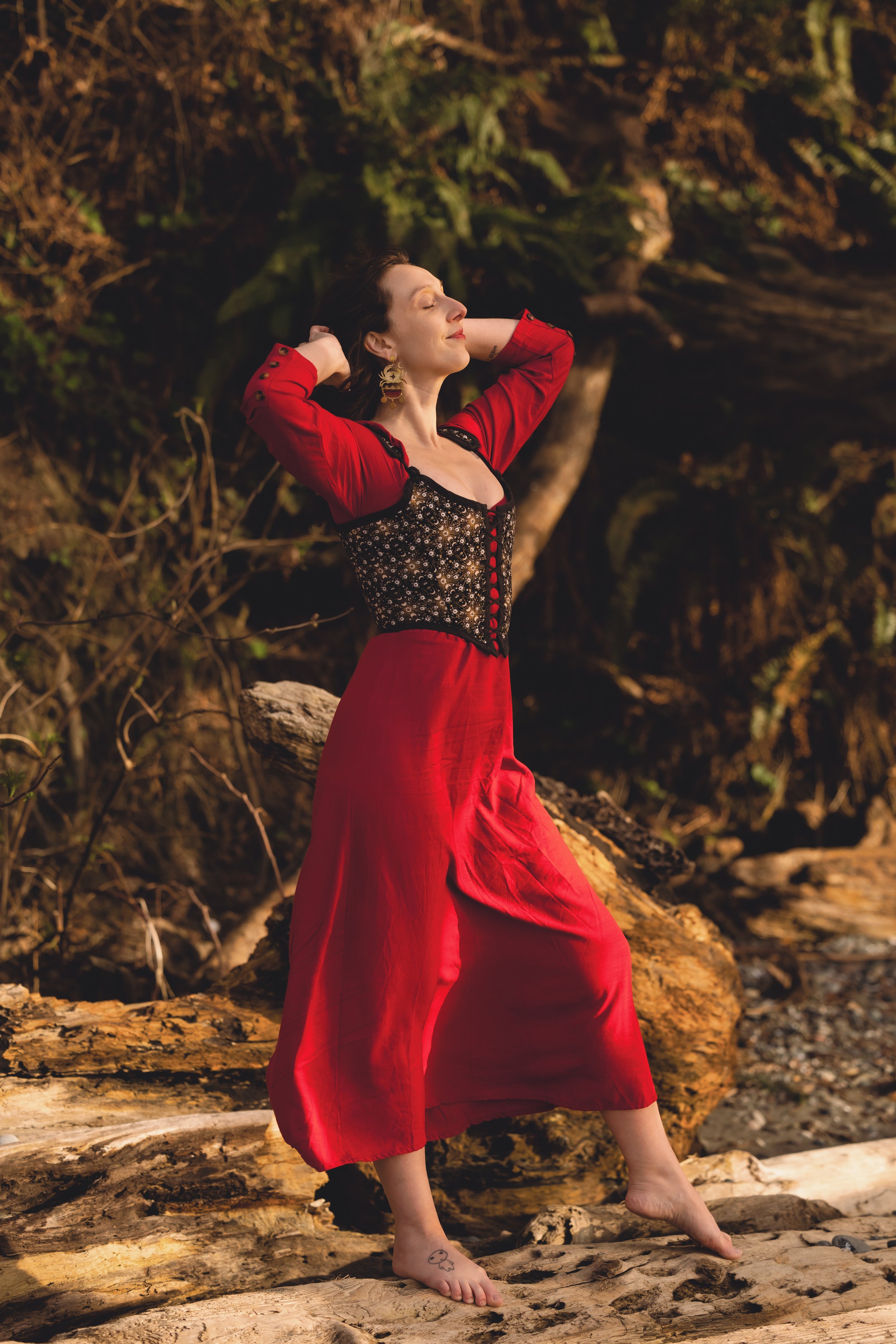 Laura-Brooks-Art-Outdoor-Boudoir-Photography-Seattle.jpg