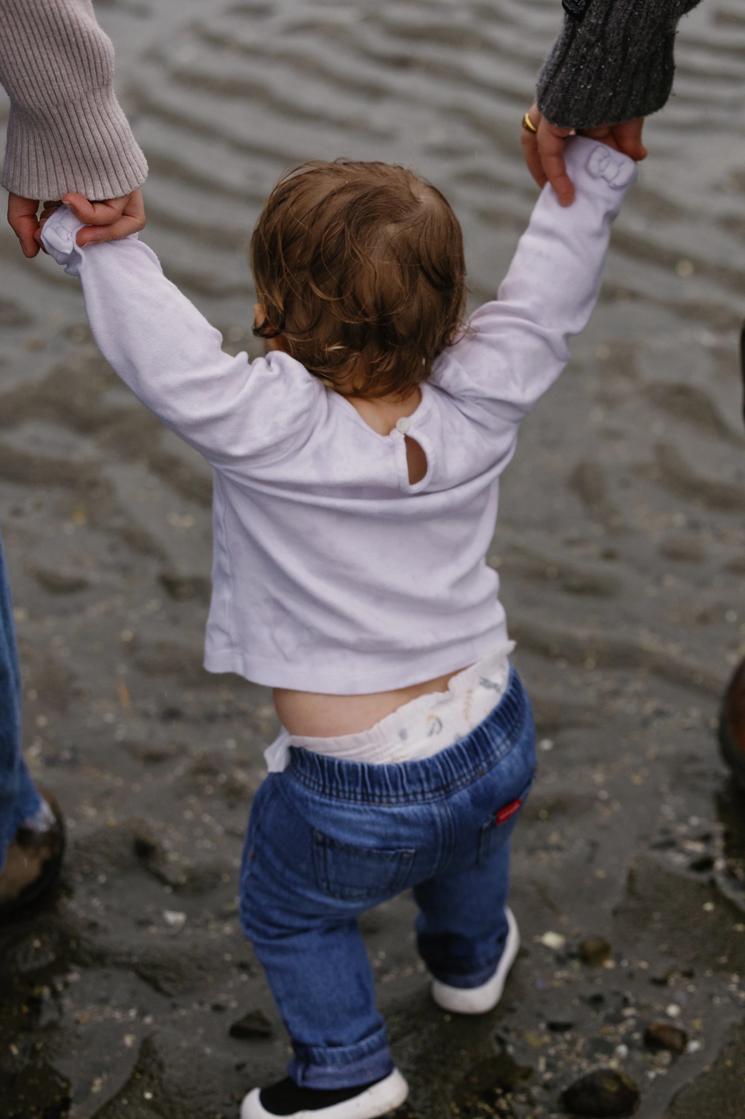 Laura-Brooks-Art-Outdoor-Family-Portraits-Seattle.jpg