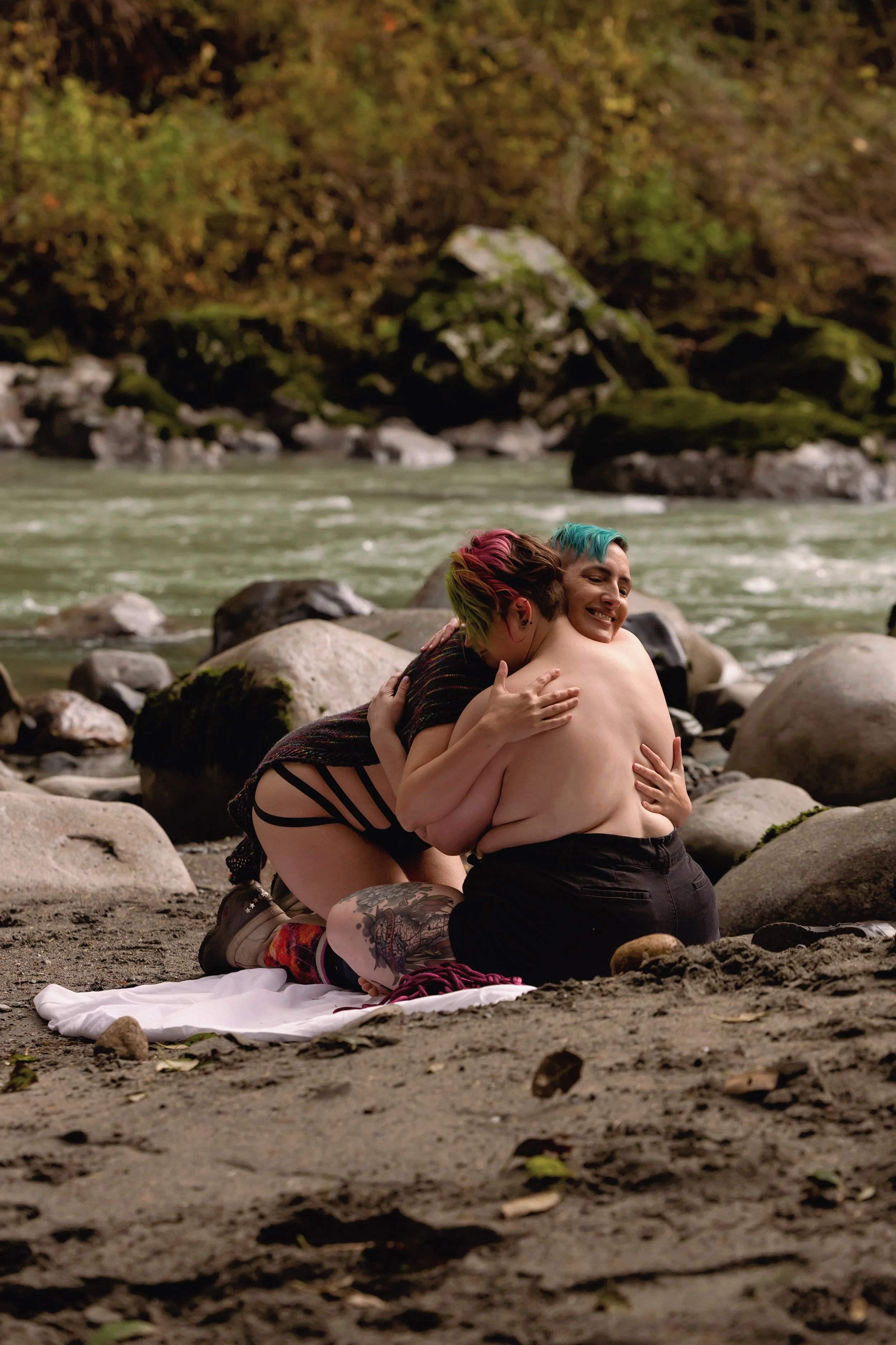 Laura-Brooks-Art-Plus-Size-Rope-Water-Outdoor-Boudoir-Granite-Falls.JPG