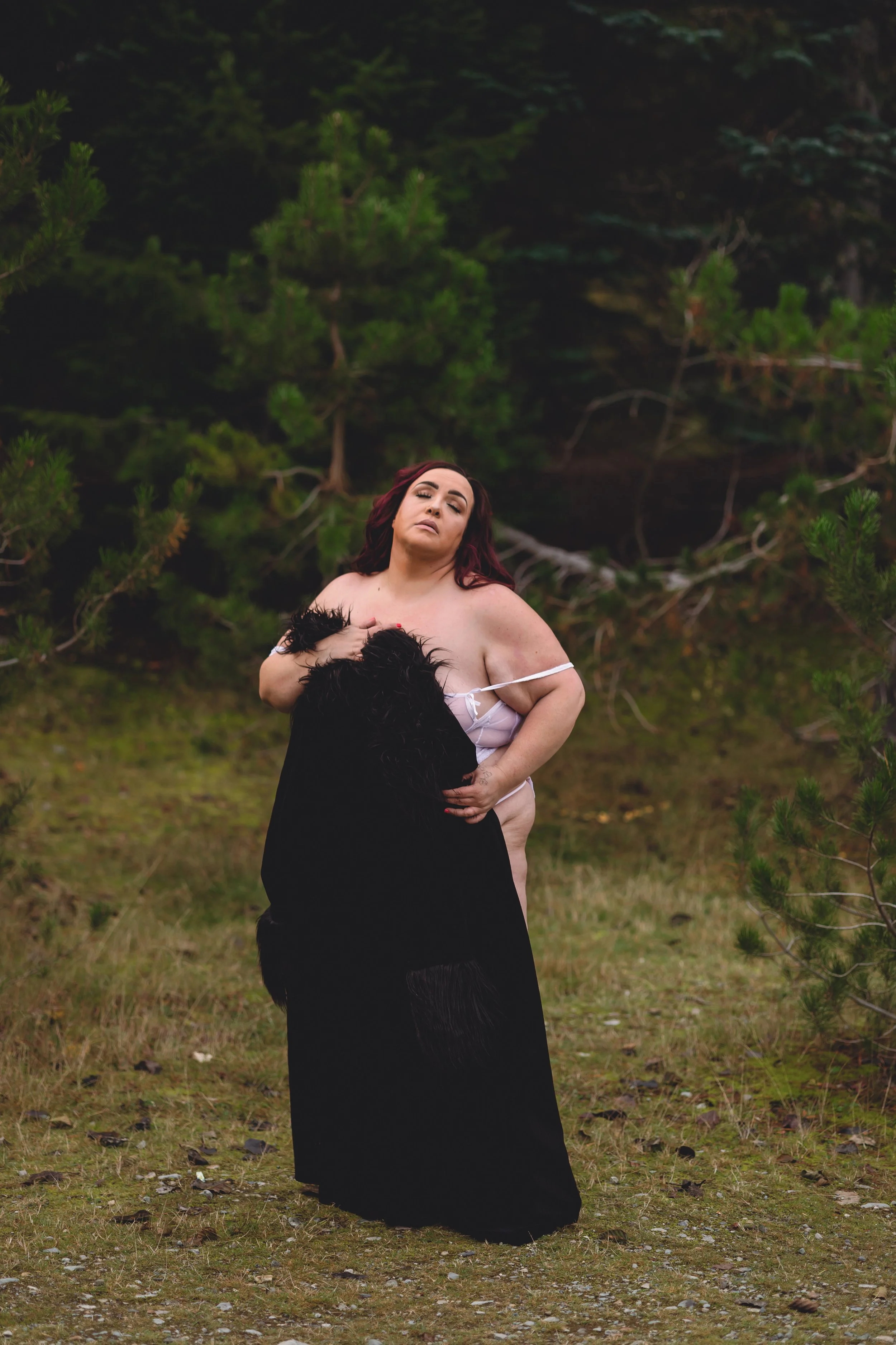 Laura-Brooks-Art-Water-Outdoor-Boudoir-Photography-Seattle.JPG