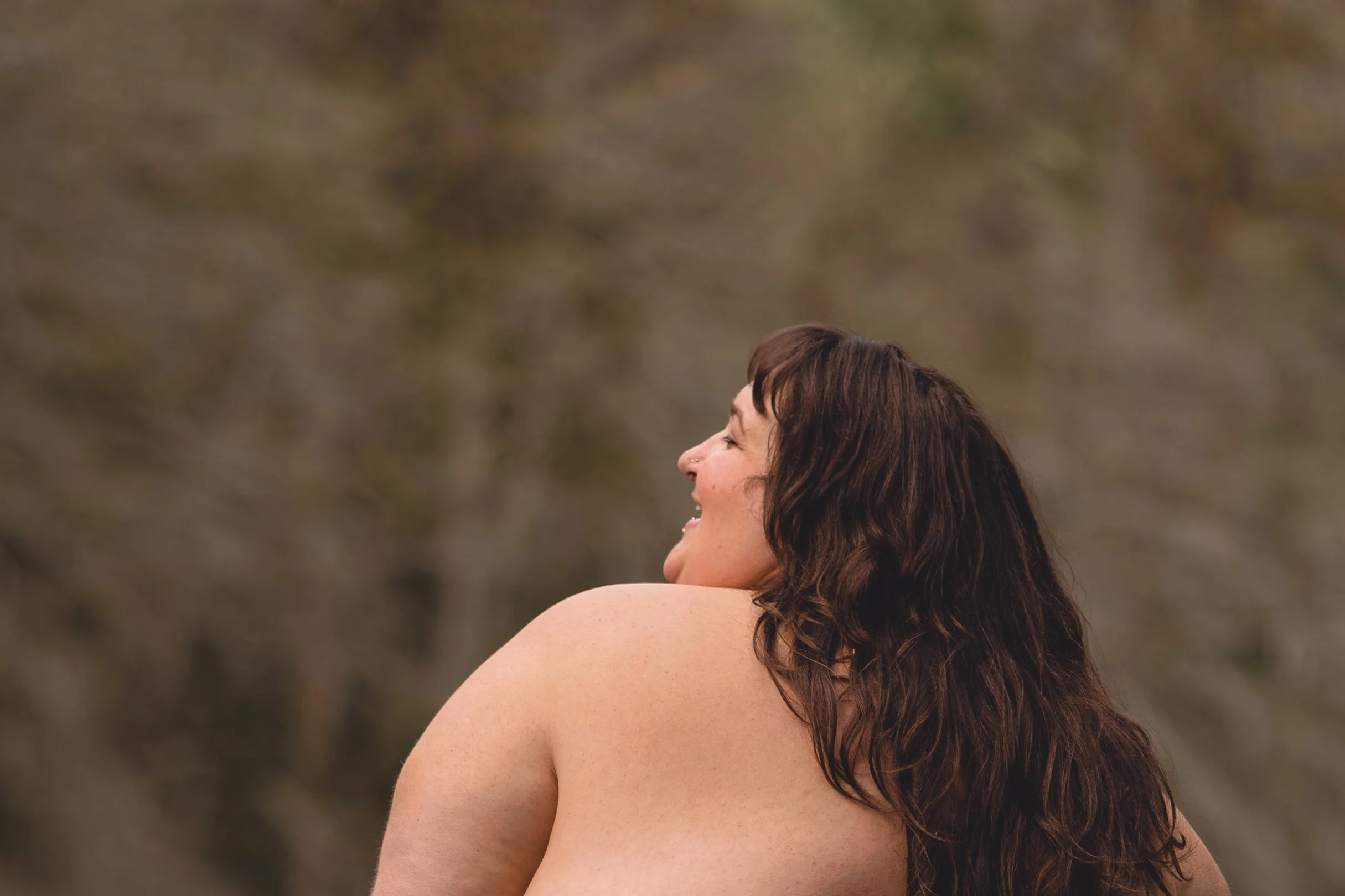 Laura-Brooks-Art-Water-Outdoor-Boudoir-Photography-Snohomish.JPG
