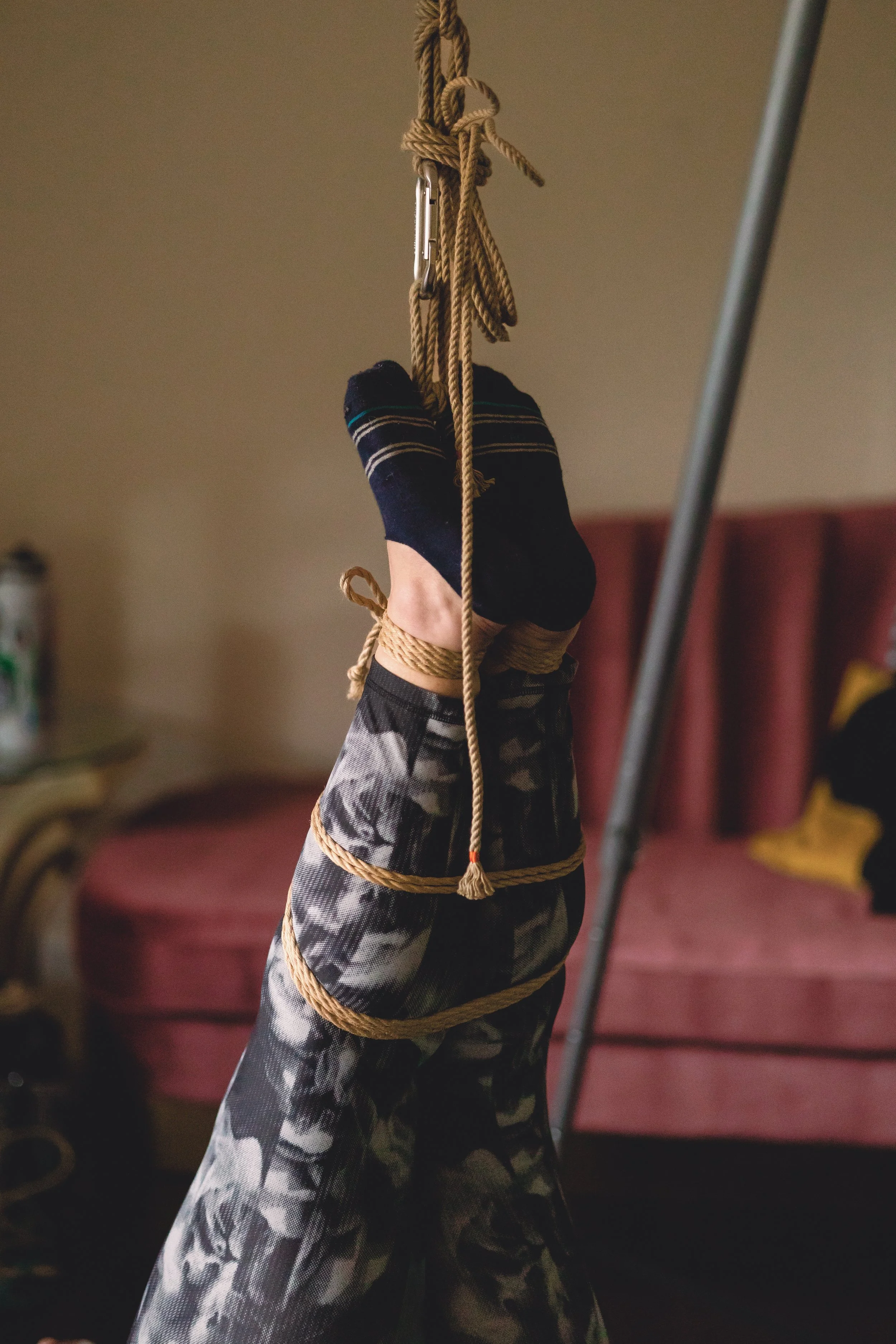 Laura-Brooks-Art-Rope-Boudoir-Photography-Seattle.jpg