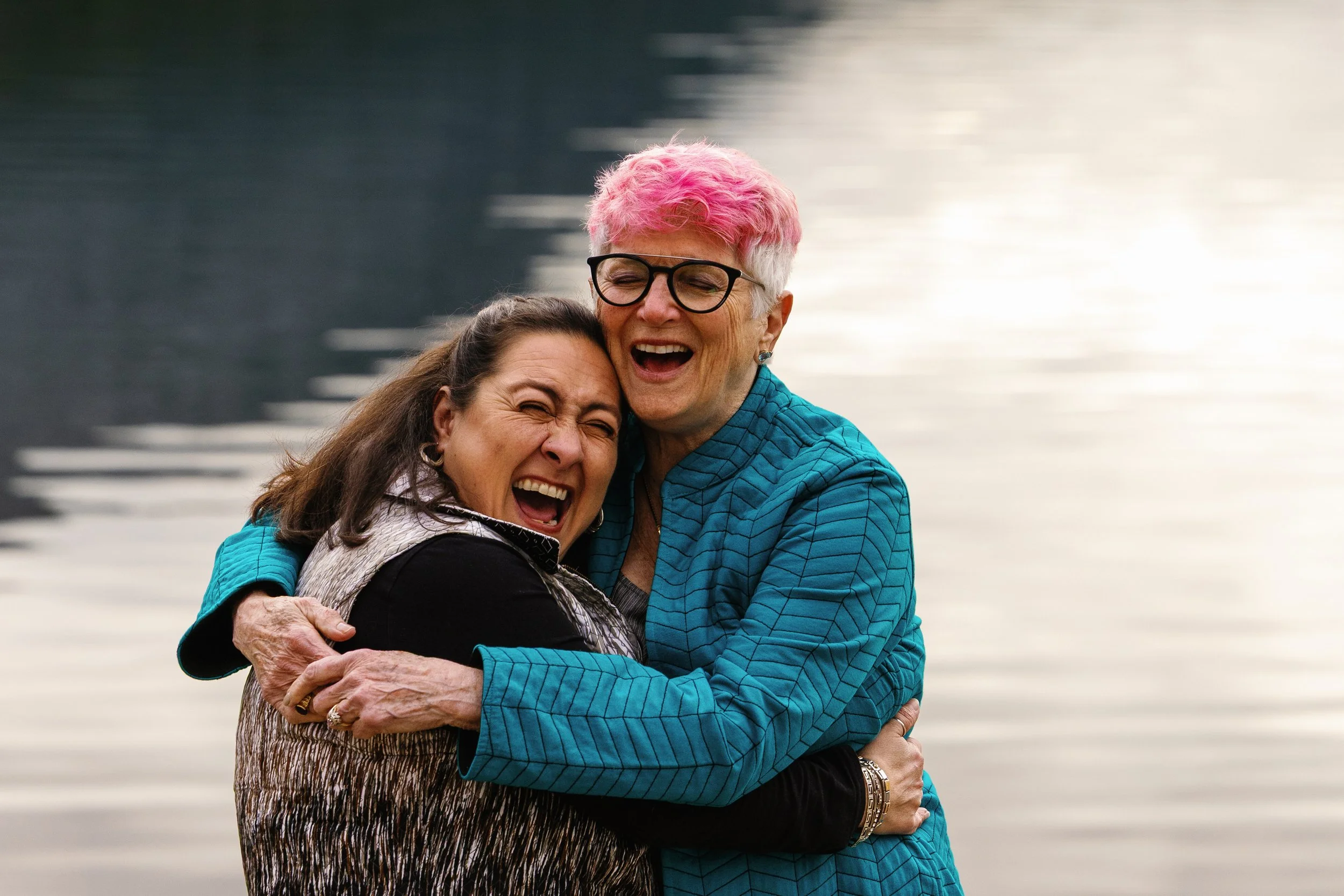 Studio vs outdoors: what’s best for your family photos in Seattle?