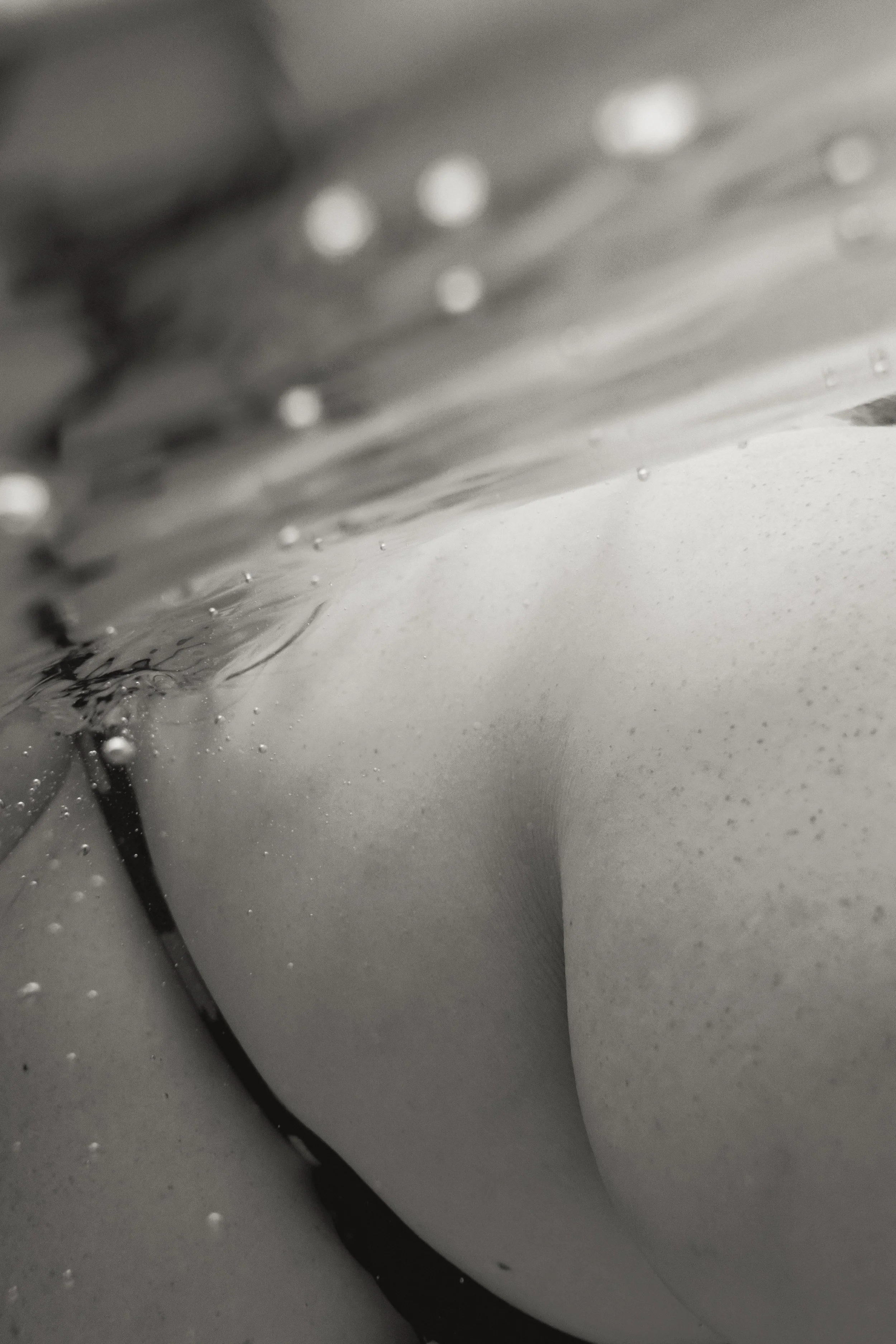 Laura-Brooks-Art-Water-Outdoor-Boudoir-Seattle.jpg