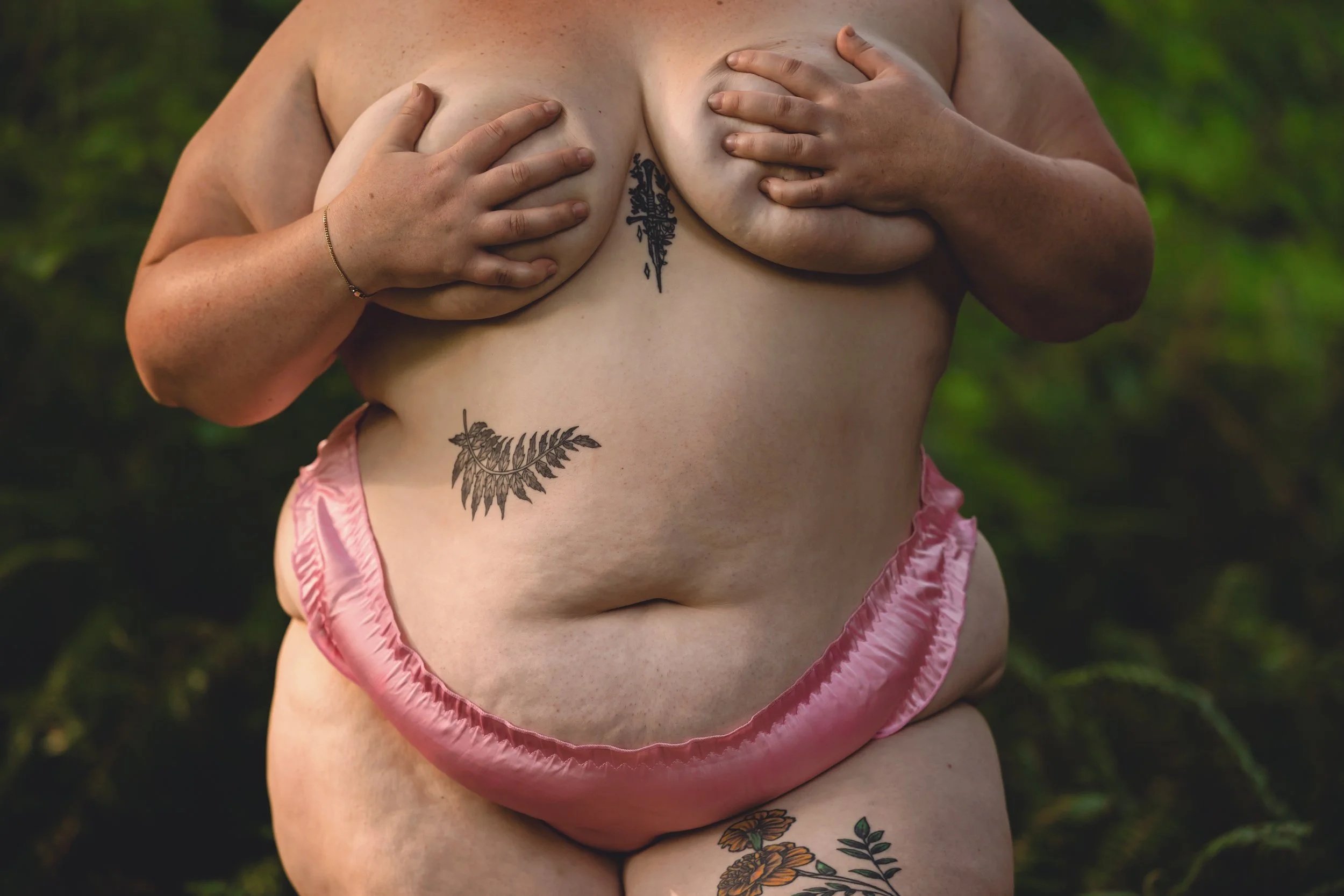 Laura-Brooks-Art-Outdoor-Forest-Boudoir-Seattle.jpg
